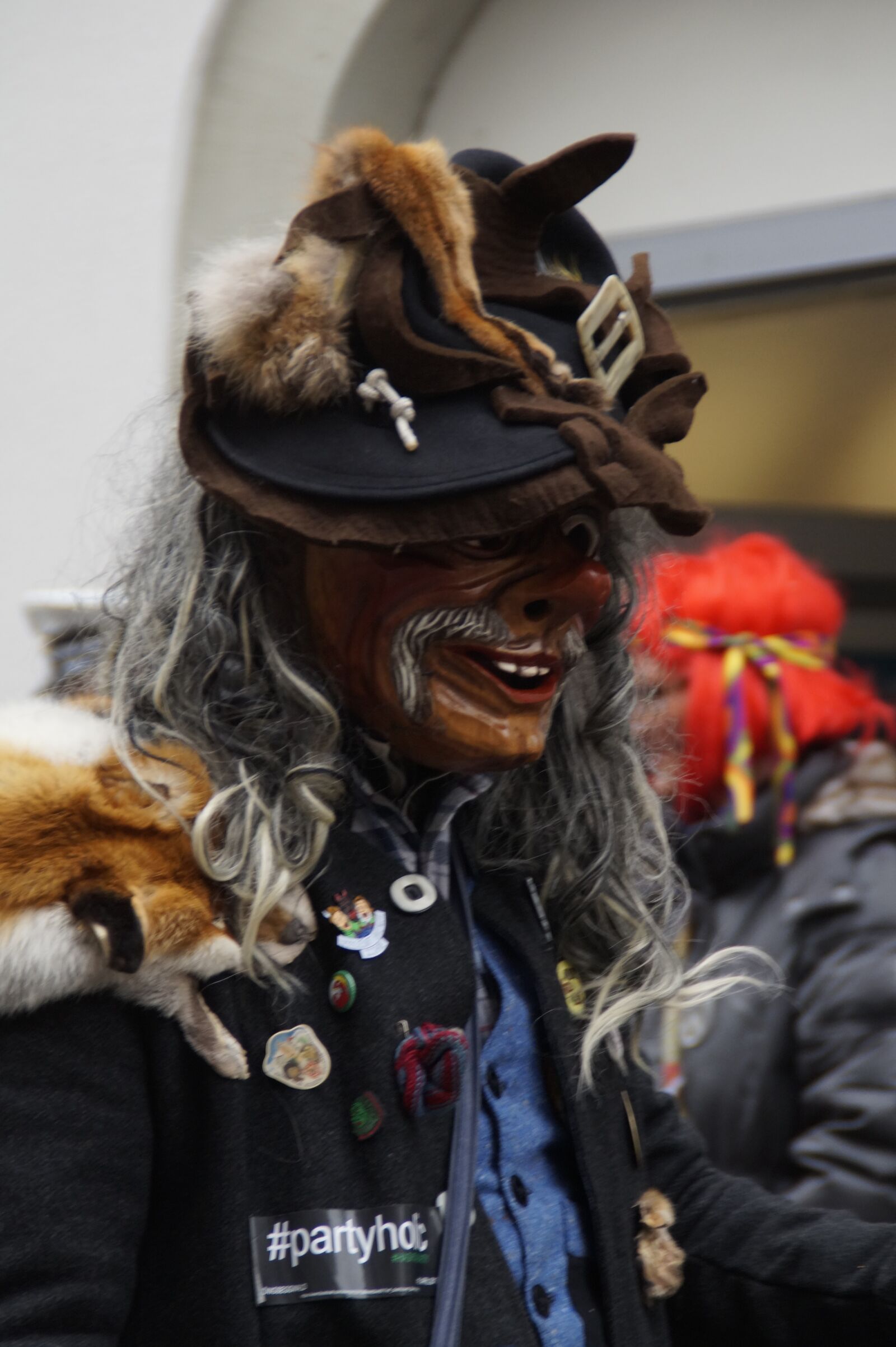 Sony SLT-A58 sample photo. Predator, hat, strassenfasnet photography