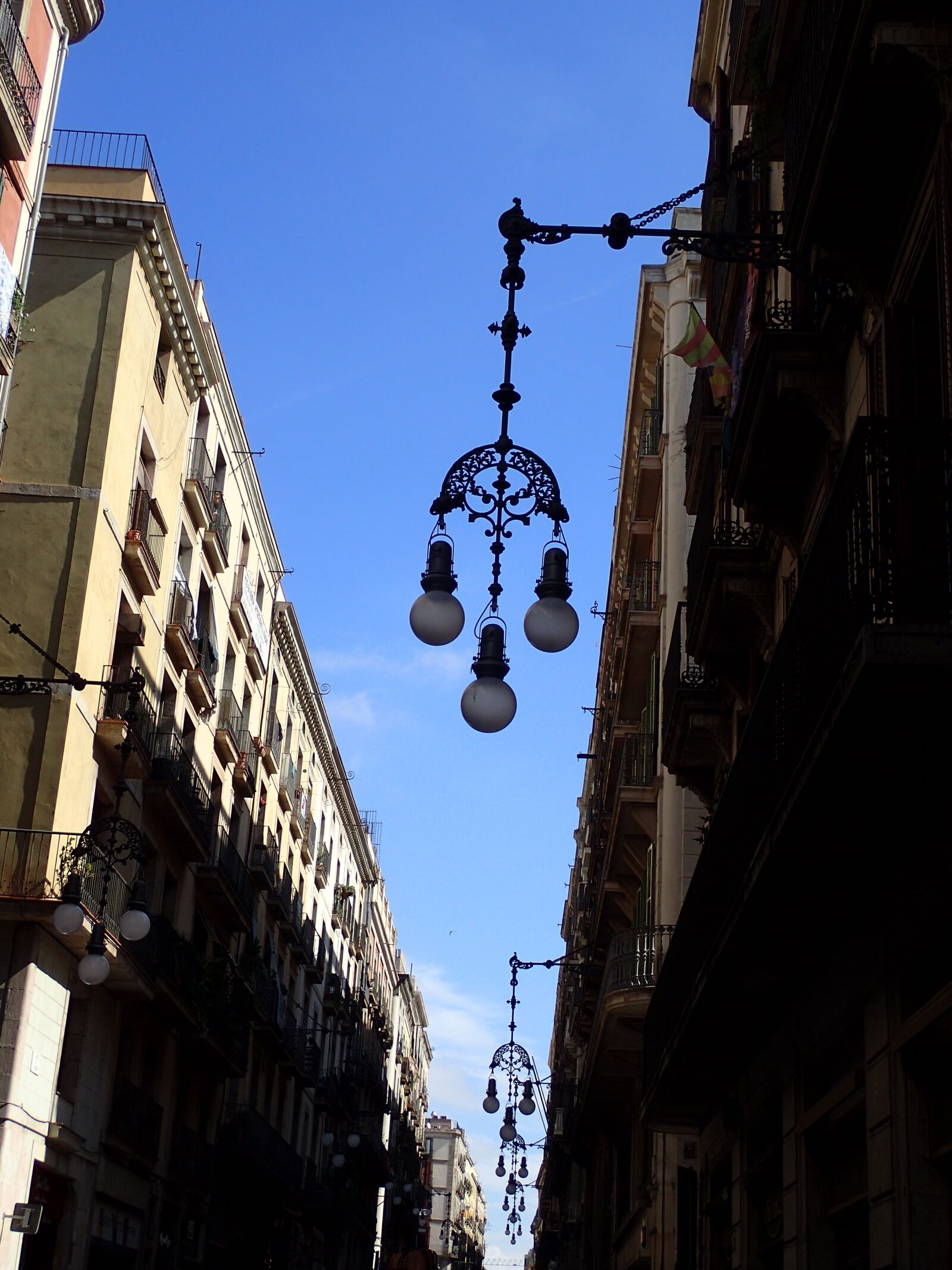 Olympus TG-4 sample photo. Barcelona, city, spain photography