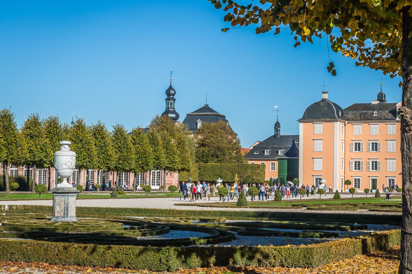 Canon EF 24-105mm F4L IS USM sample photo. Schwetzingen, castle, schlossgarten photography