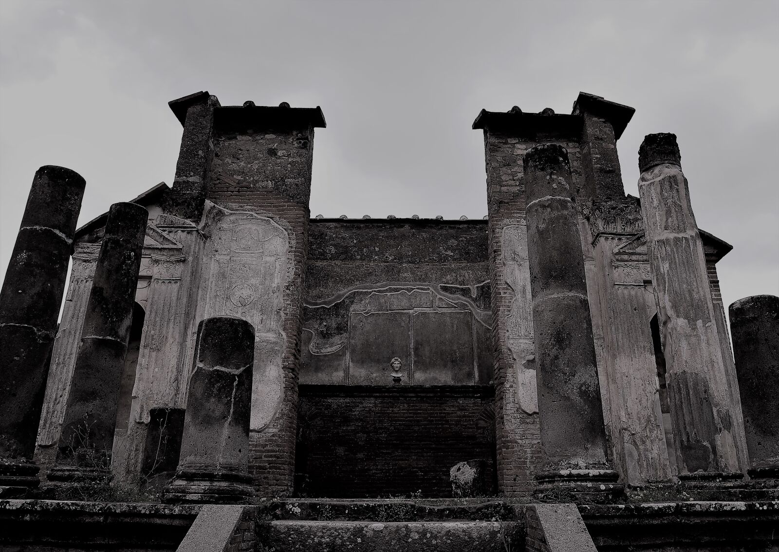 Nikon D750 sample photo. Temple of isis, pompeii photography