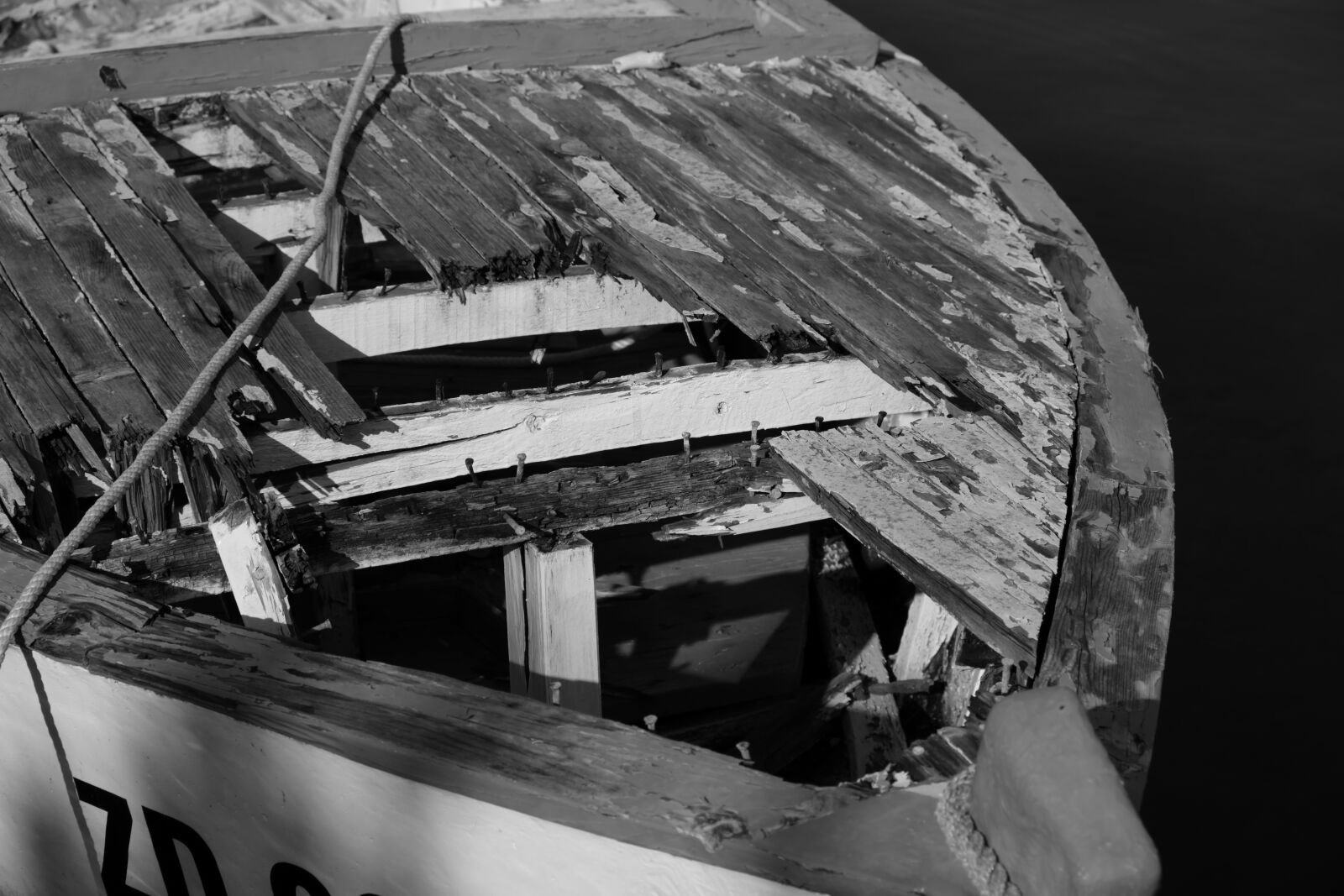 Fujifilm X-T2 sample photo. Boat, old, water photography