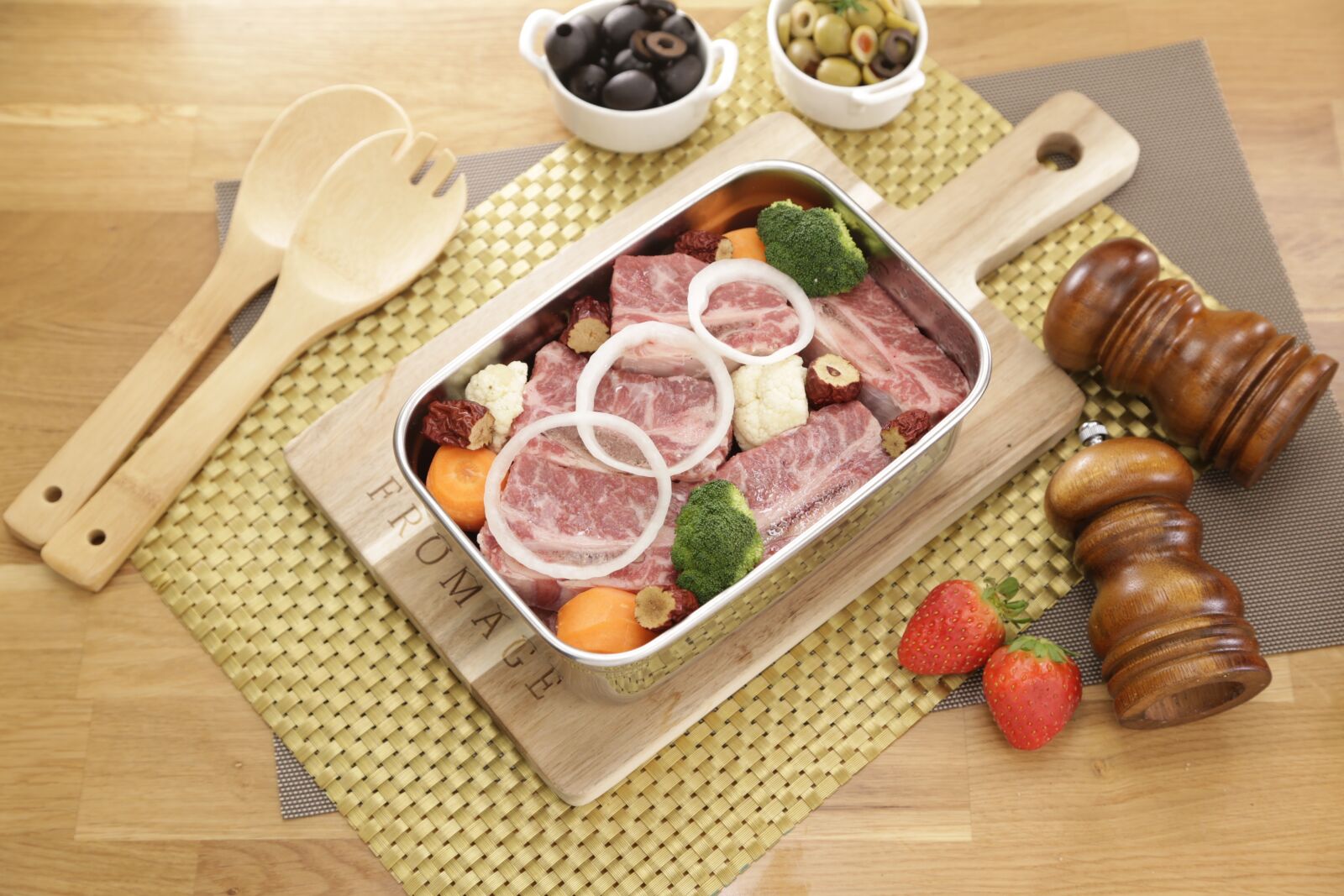 Canon EF 24-105mm F4L IS USM sample photo. Food, thomas, deco photography