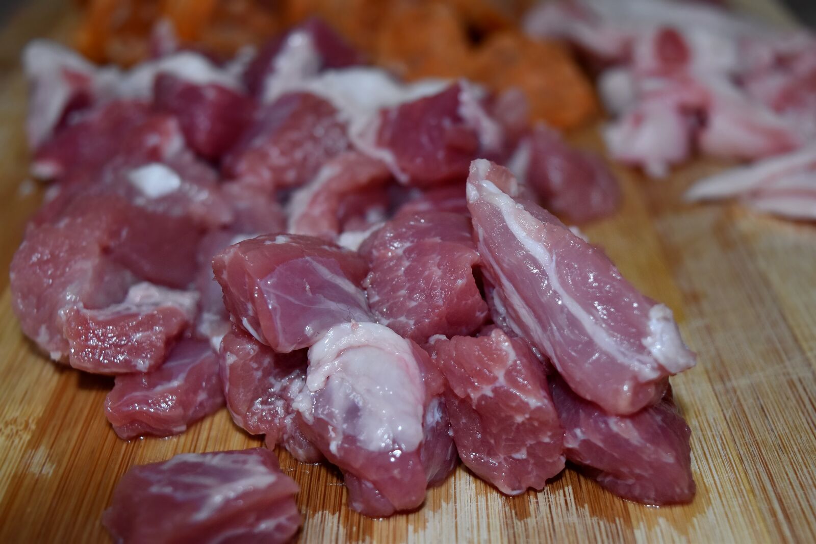 Nikon D5500 sample photo. Fat, nutrition, pork, raw photography