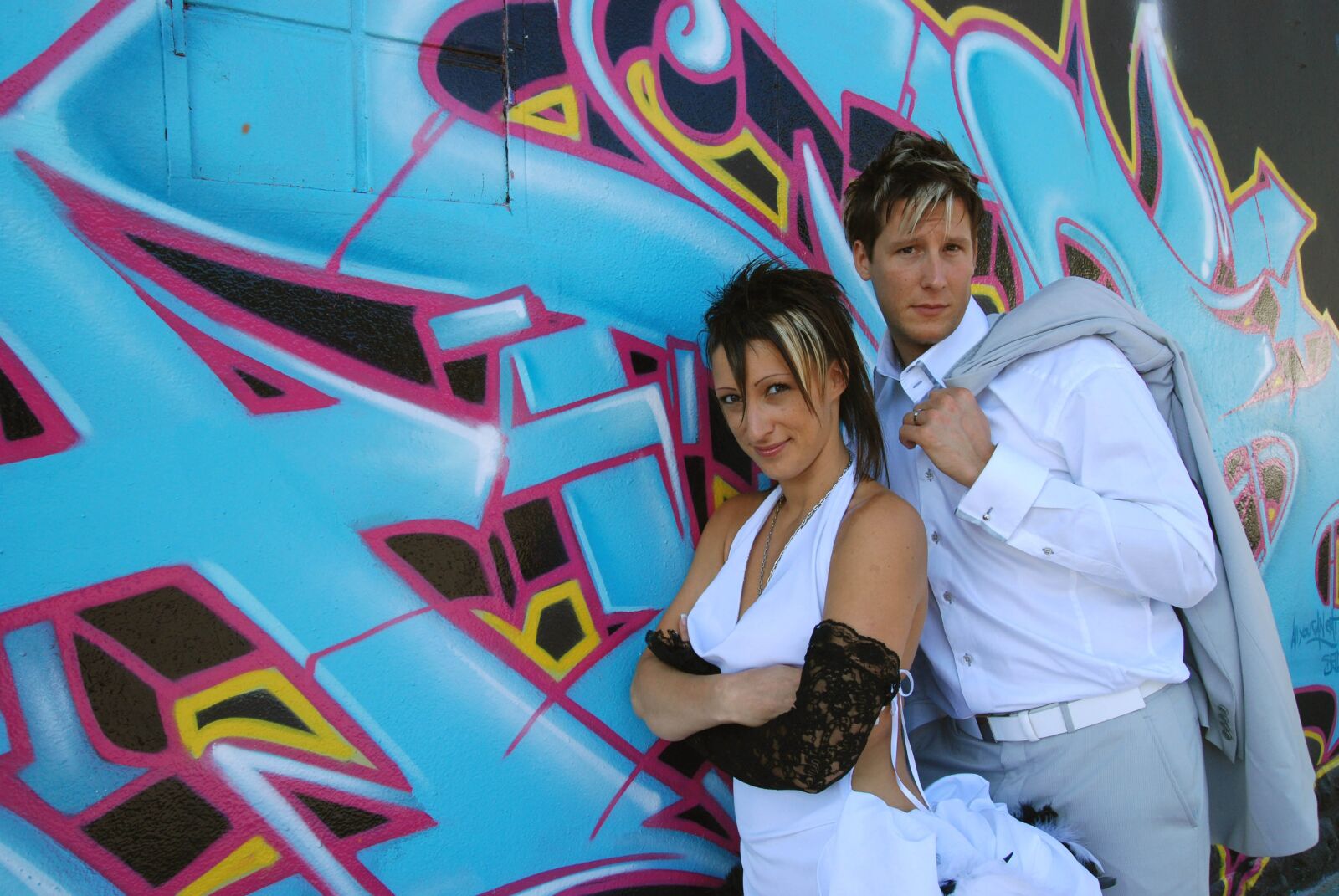 Nikon D80 sample photo. Young couple, wedding, street photography