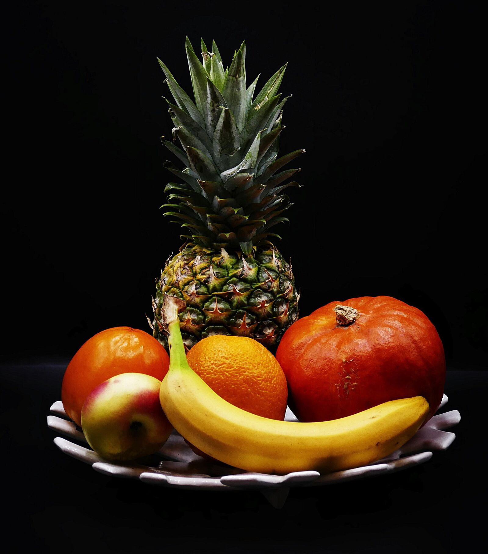 Panasonic Lumix DMC-FZ1000 sample photo. Still life, fruit plate photography