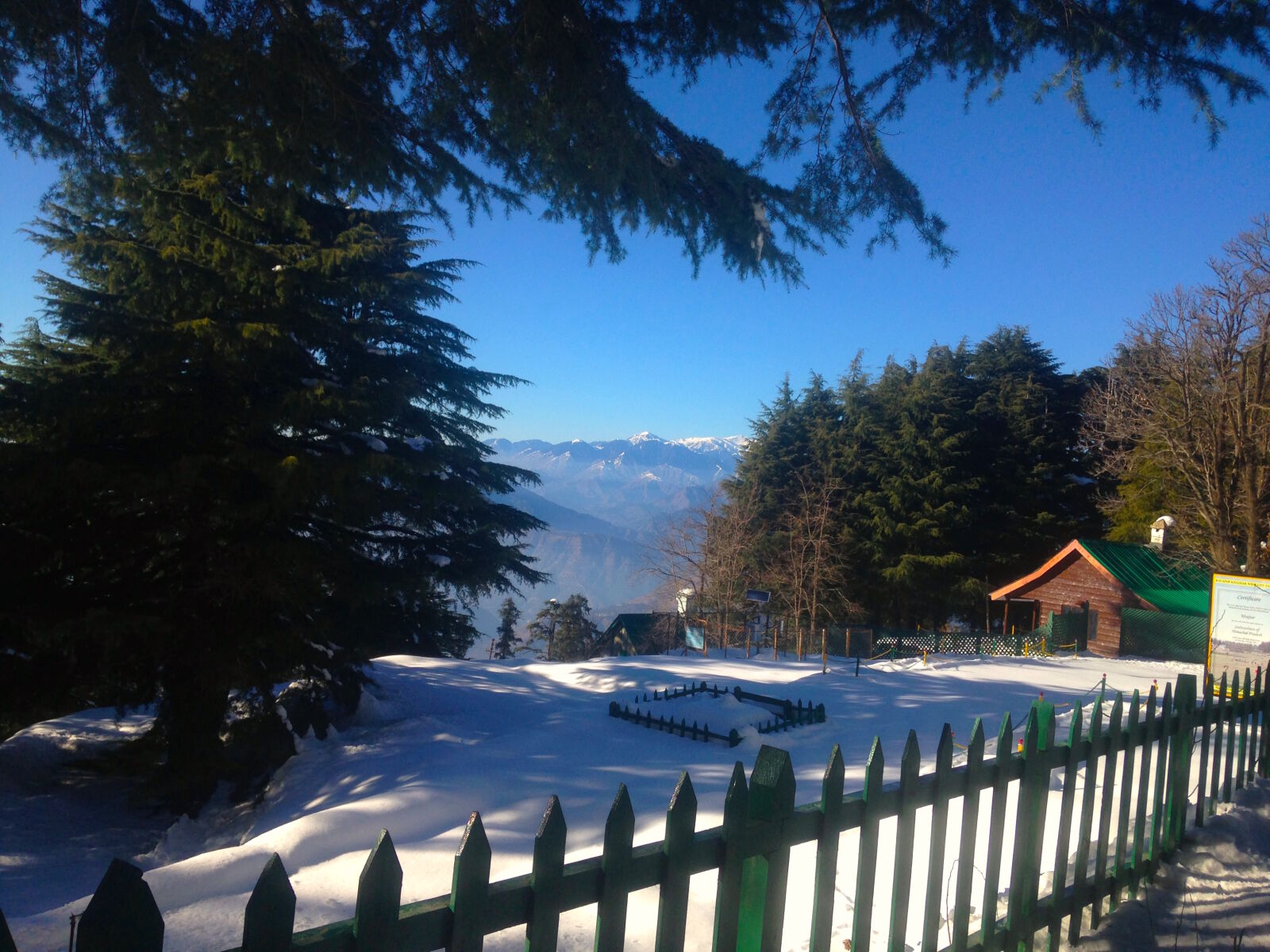 iPhone 5c back camera 4.12mm f/2.4 sample photo. Kalatop, above, 2000, feet photography