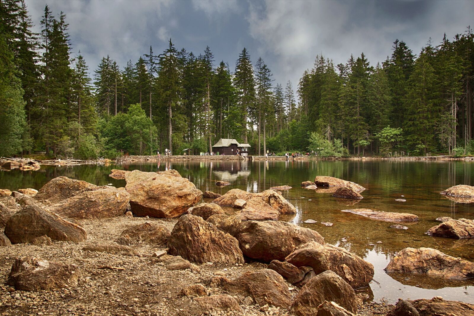 Sony SLT-A65 (SLT-A65V) sample photo. Black lake, lake, forest photography