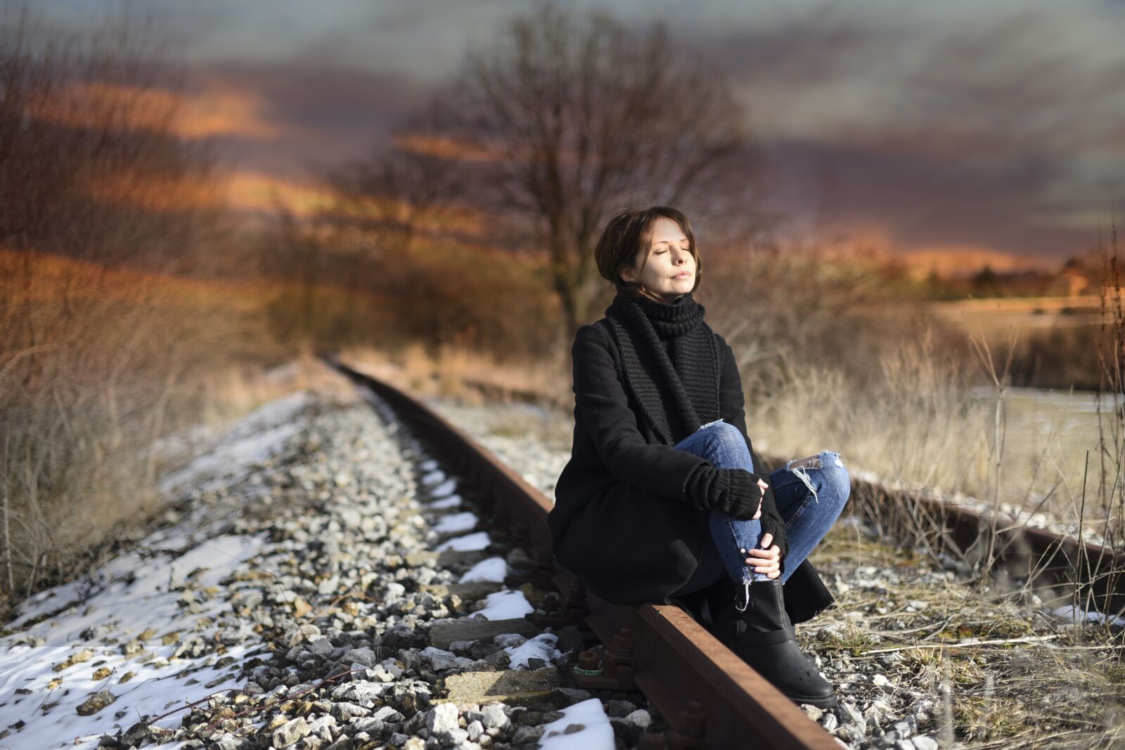 Nikon D750 sample photo. Rails, woman, sunset photography