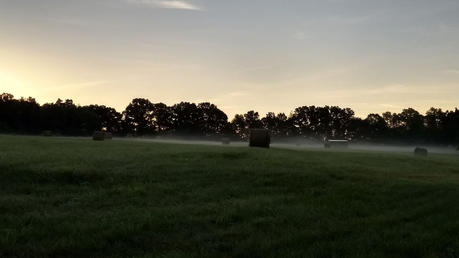 Motorola Moto G (5) Plus sample photo. Farm, field, fog, hay photography
