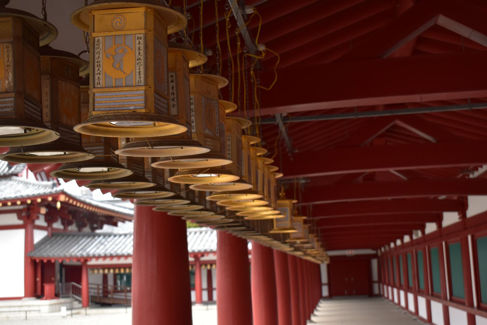 Nikon D5600 sample photo. Shitennoji shrine, japan, tennoji photography