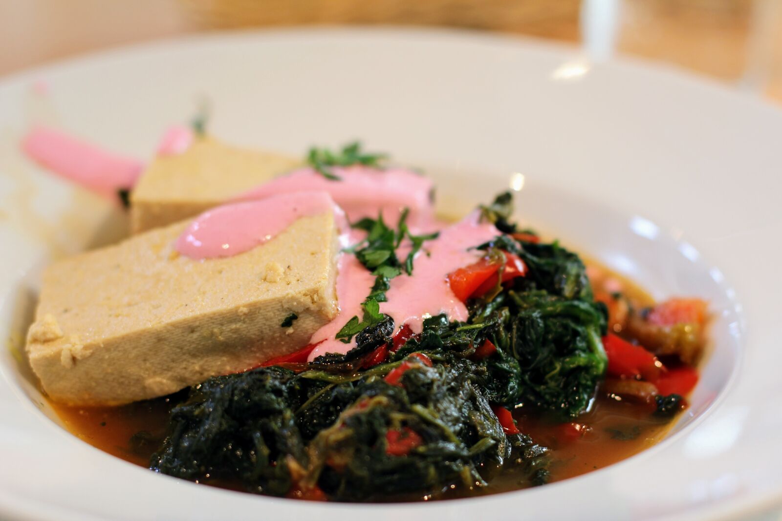 Canon EOS 60D + Canon EF 50mm F1.4 USM sample photo. Court, meal, tofu photography