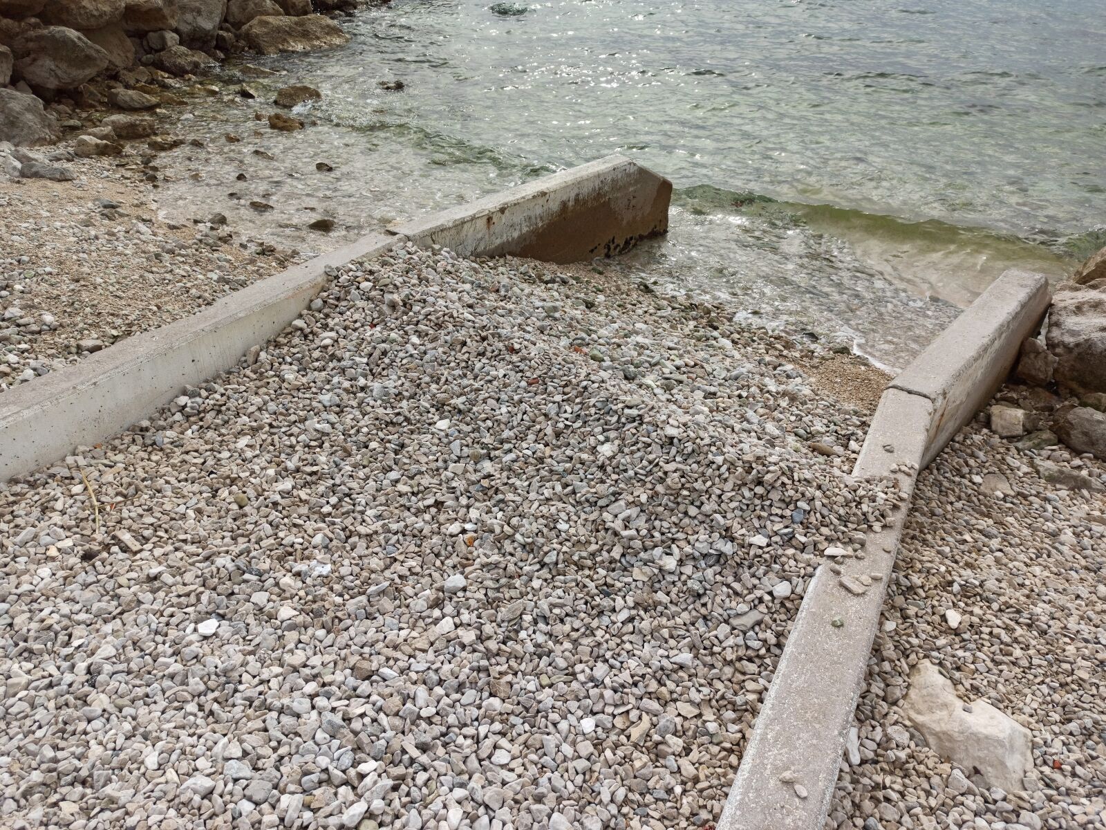 Xiaomi Redmi Note 8 Pro sample photo. Pebble, sea, coast photography