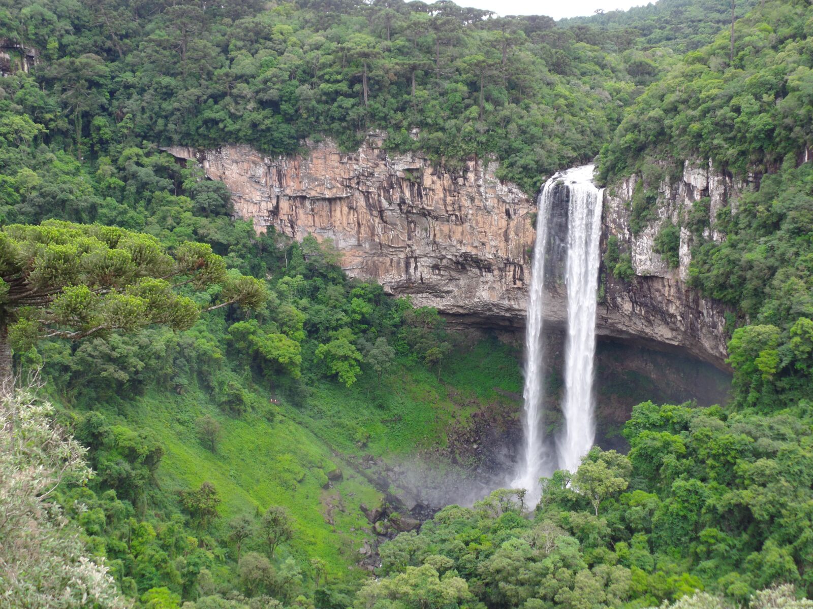 Samsung WB350F/WB351F/WB352F sample photo. Waterfall, nature, tourism photography