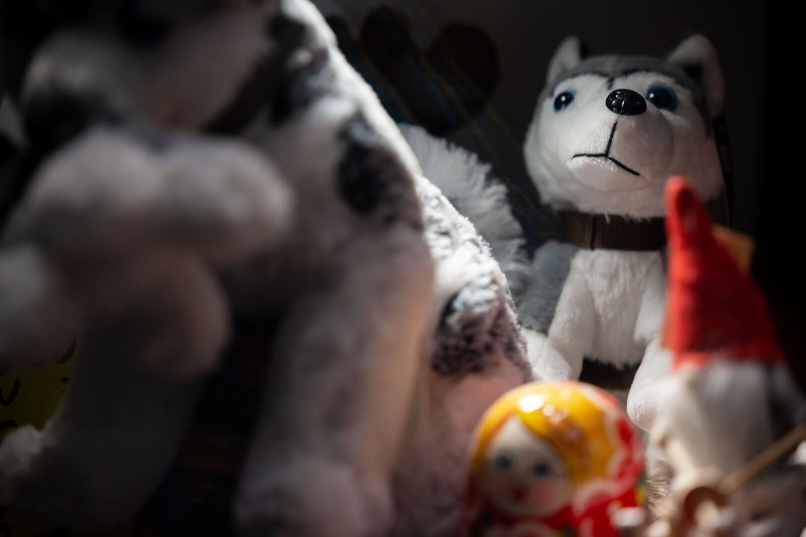Canon RF 50mm F1.2L USM sample photo. Disapproving toy photography