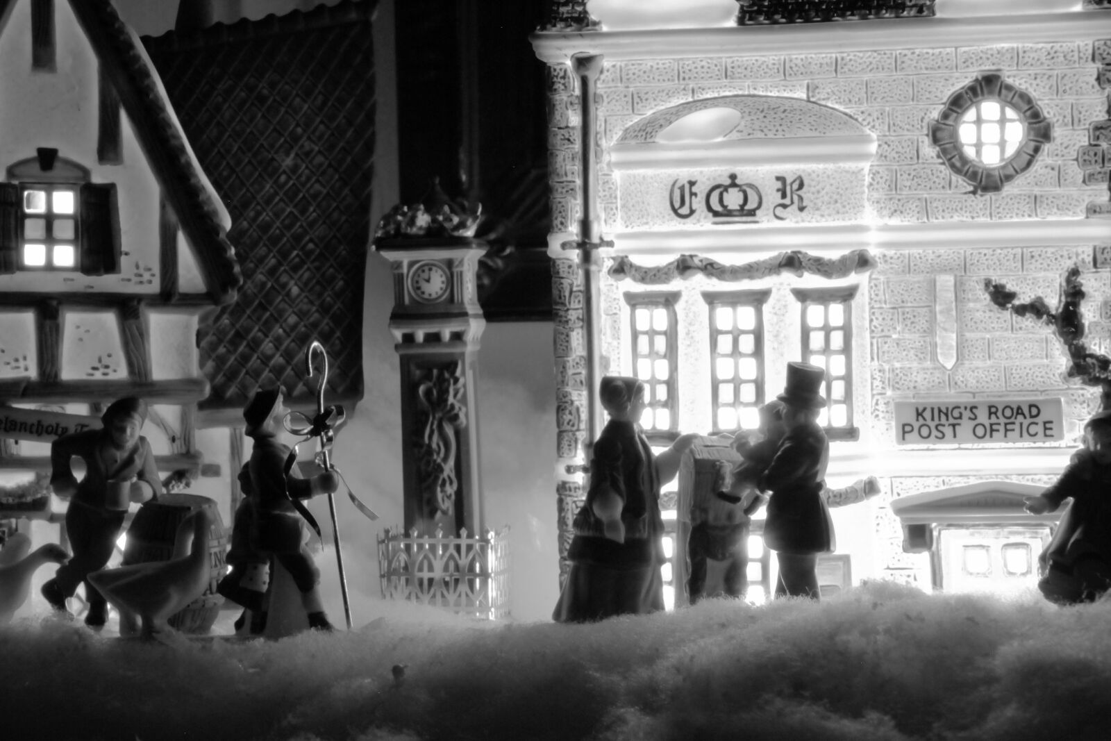 Canon EOS 550D (EOS Rebel T2i / EOS Kiss X4) sample photo. Christmas, village, dickens photography