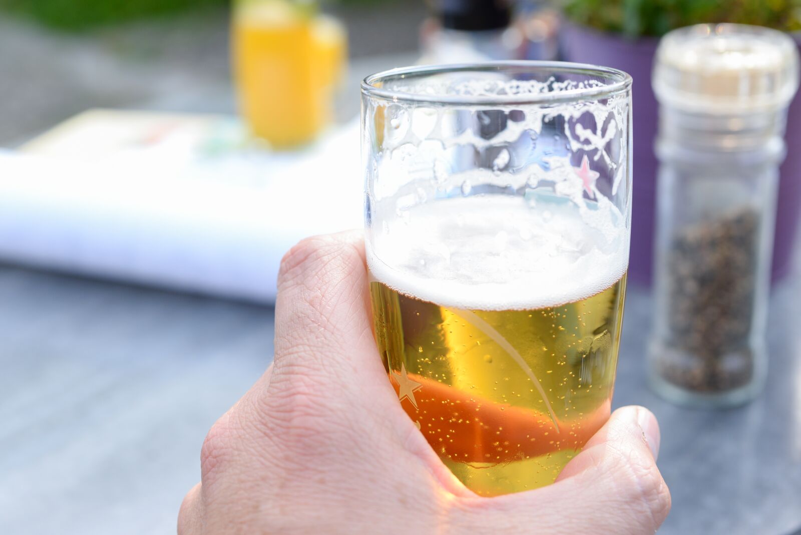 Nikon D610 sample photo. Cheers, beer, glass photography