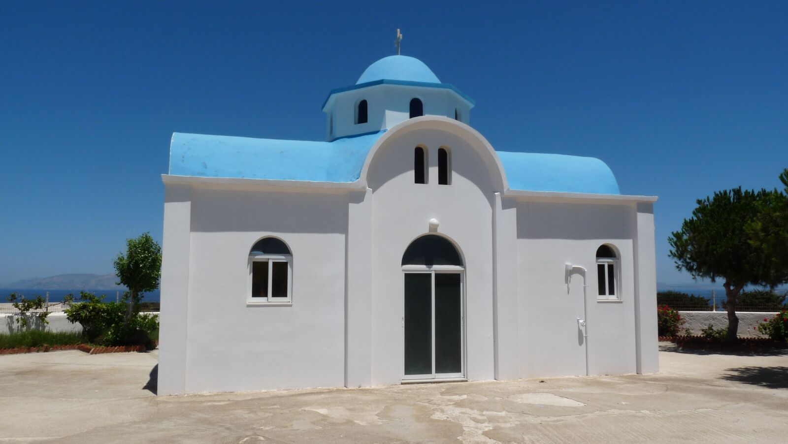 Panasonic Lumix DMC-FZ28 sample photo. Church, greece, kos photography