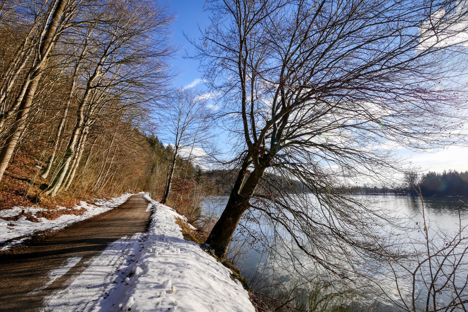 Panasonic Lumix DMC-GX8 sample photo. Lech, river, winter photography
