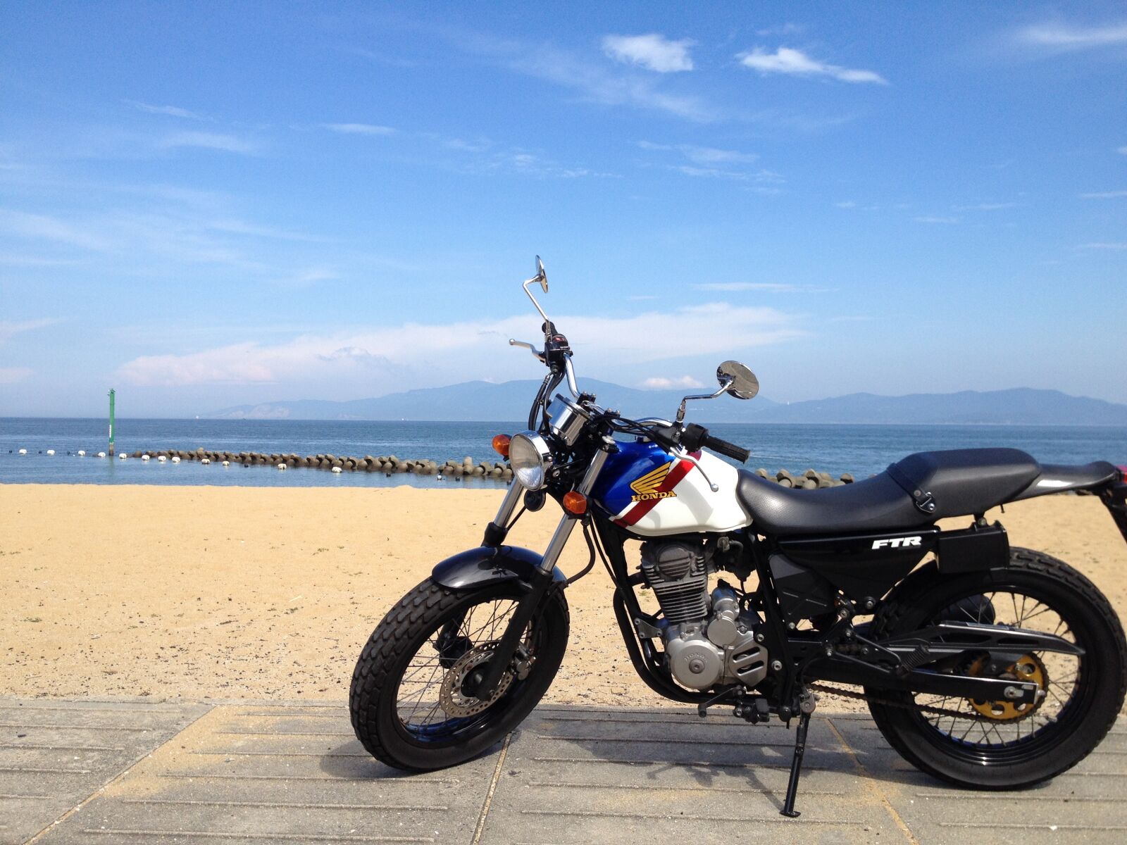iPhone 4S back camera 4.28mm f/2.4 sample photo. Bike, motorcycle, motorcycles photography