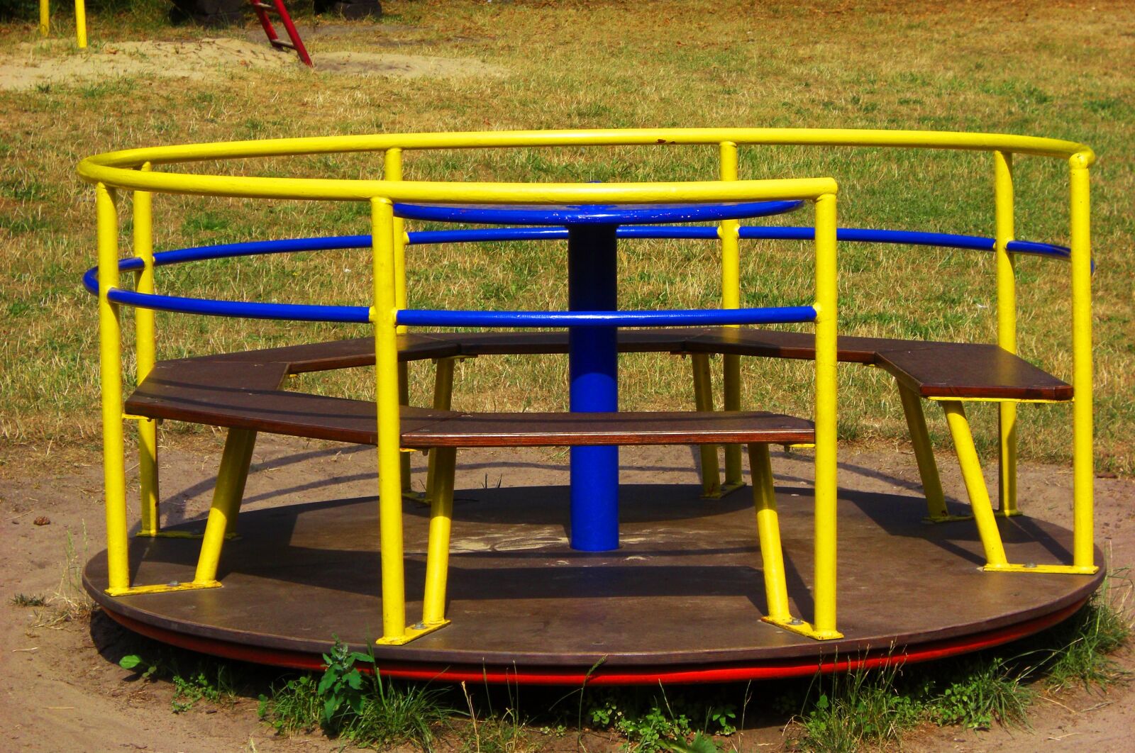 CASIO EX-Z1200 sample photo. Carousel, playground, nature photography