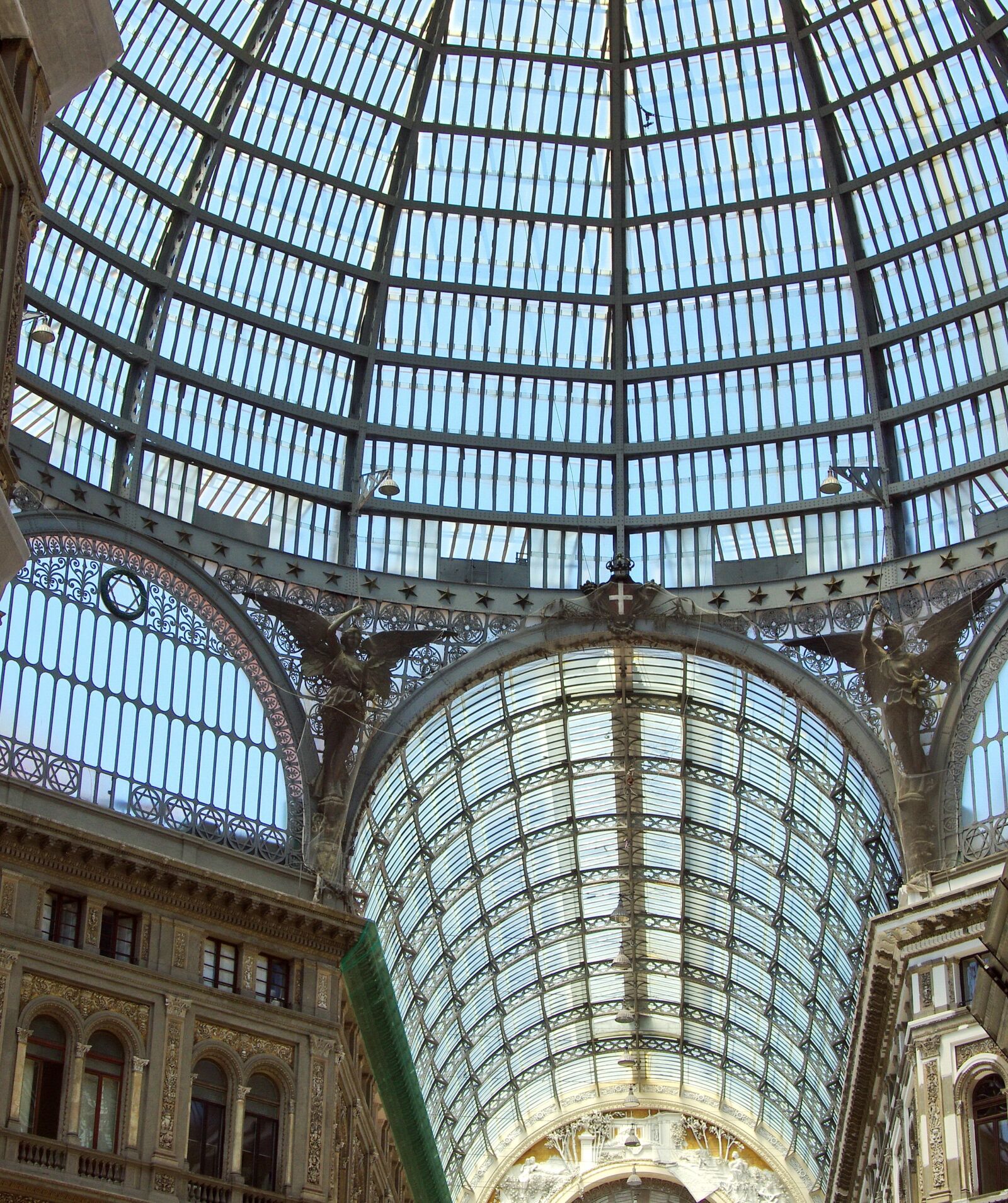 Pentax K-5 sample photo. Italy, naples, galleria photography