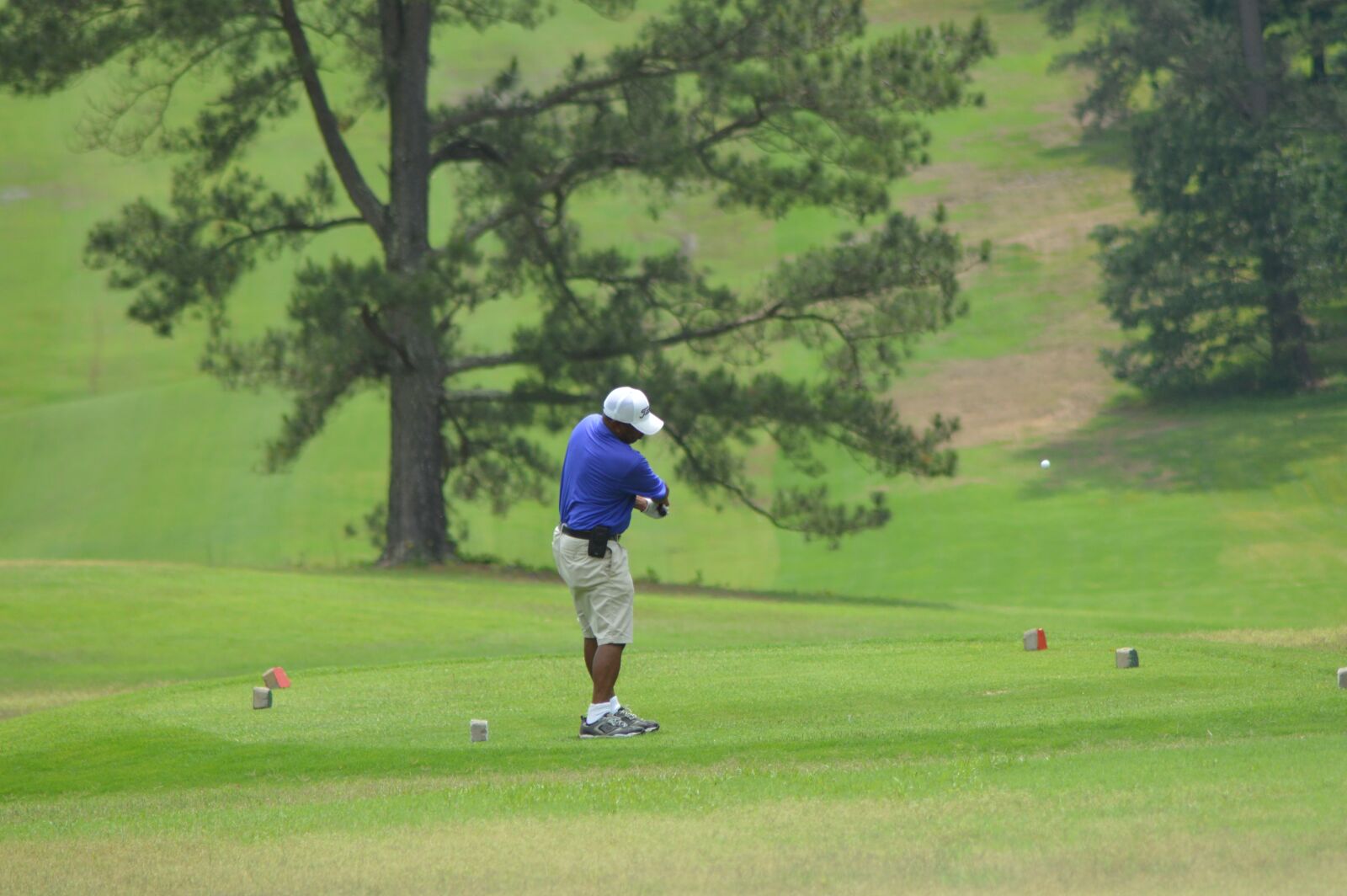 Nikon D3200 sample photo. Lawn, golf, fairway photography