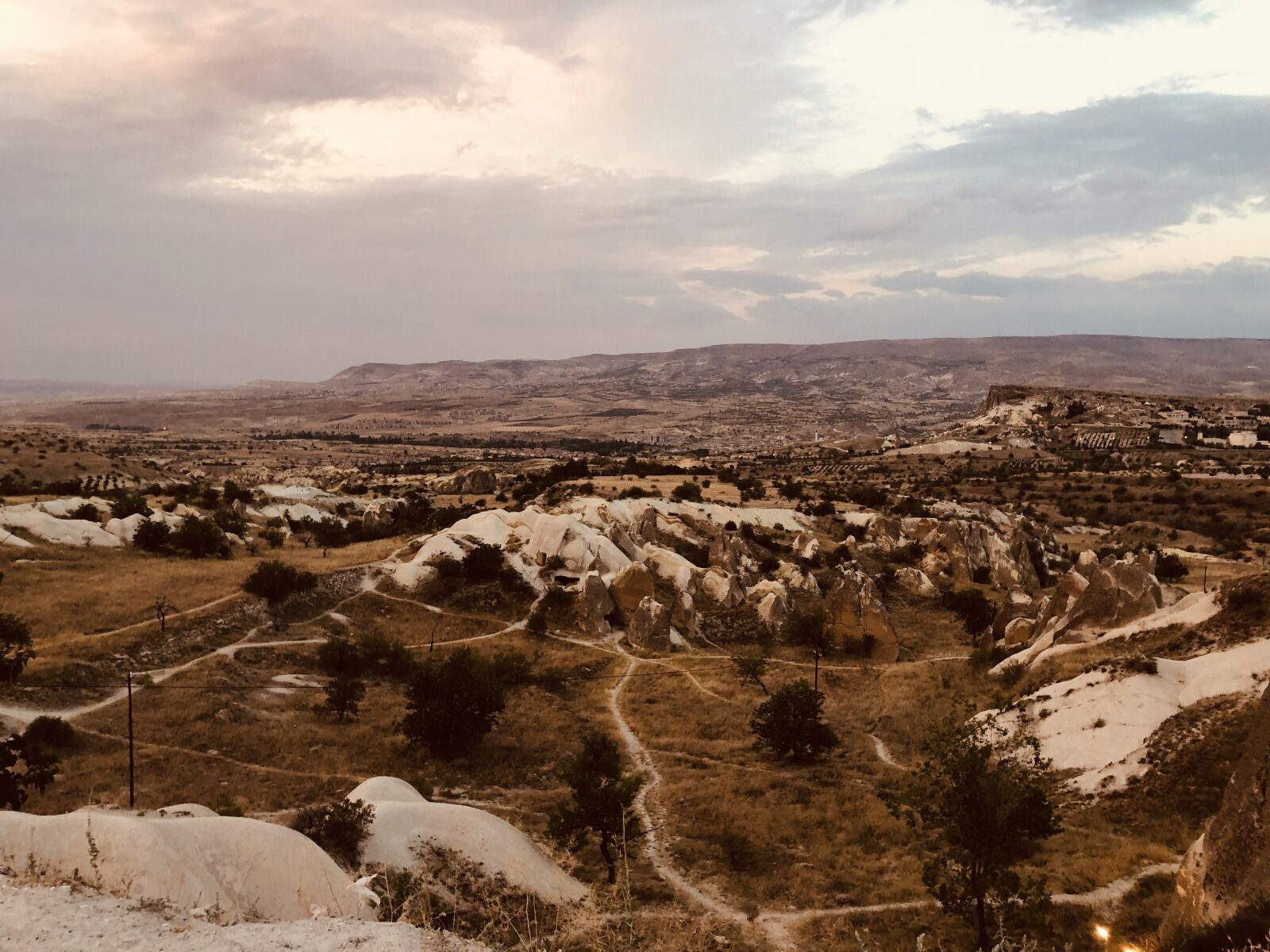 iPhone X back dual camera 4mm f/1.8 sample photo. Cappadocia, nevşehir, travel photography