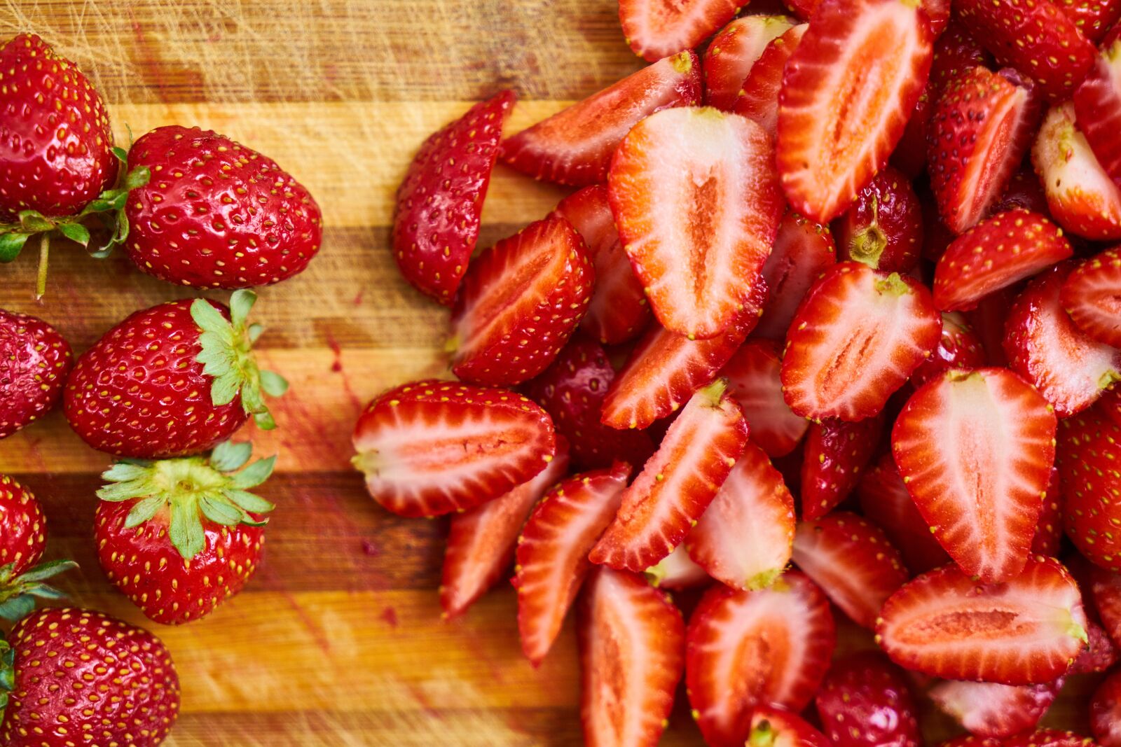 Sony a7R II sample photo. Strawberry, fruit, red photography
