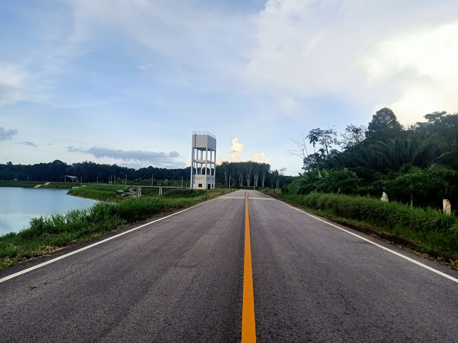 OPPO F11 PRO sample photo. Country road, sky, water photography