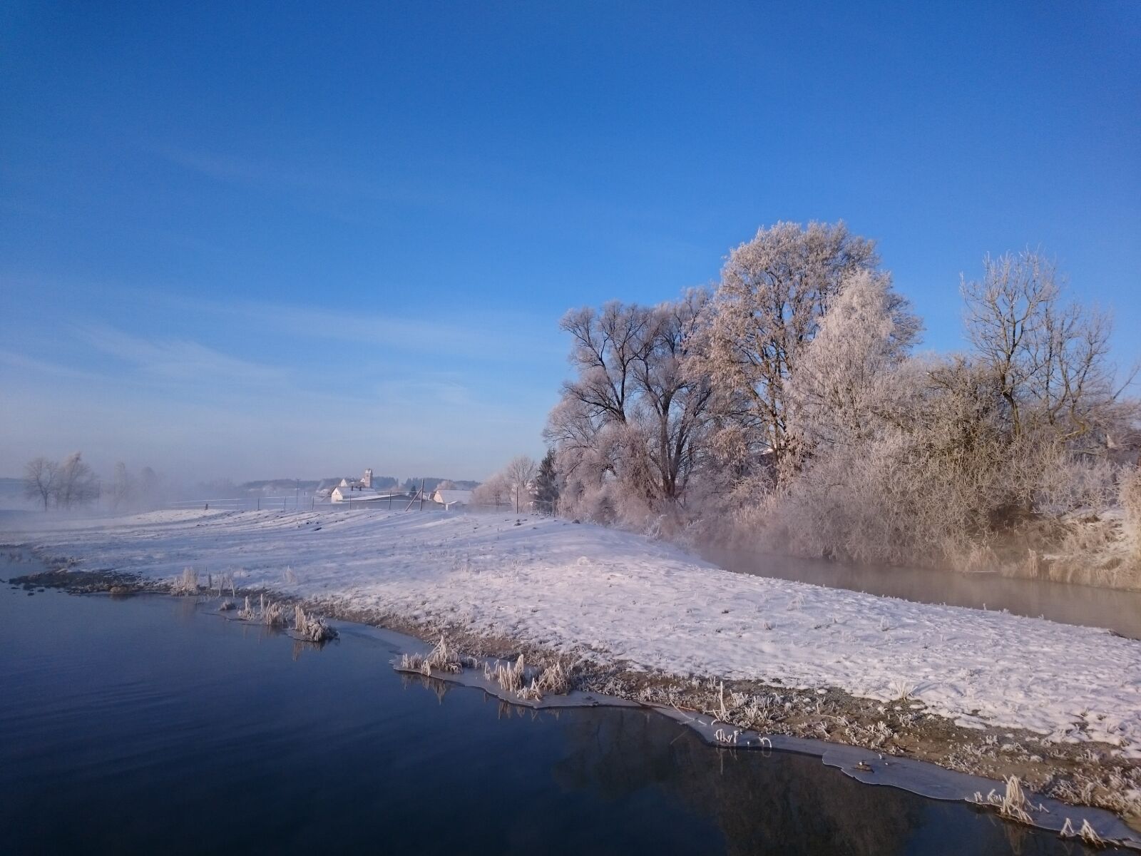 Sony Xperia Z3 sample photo. Morning, cold, water photography
