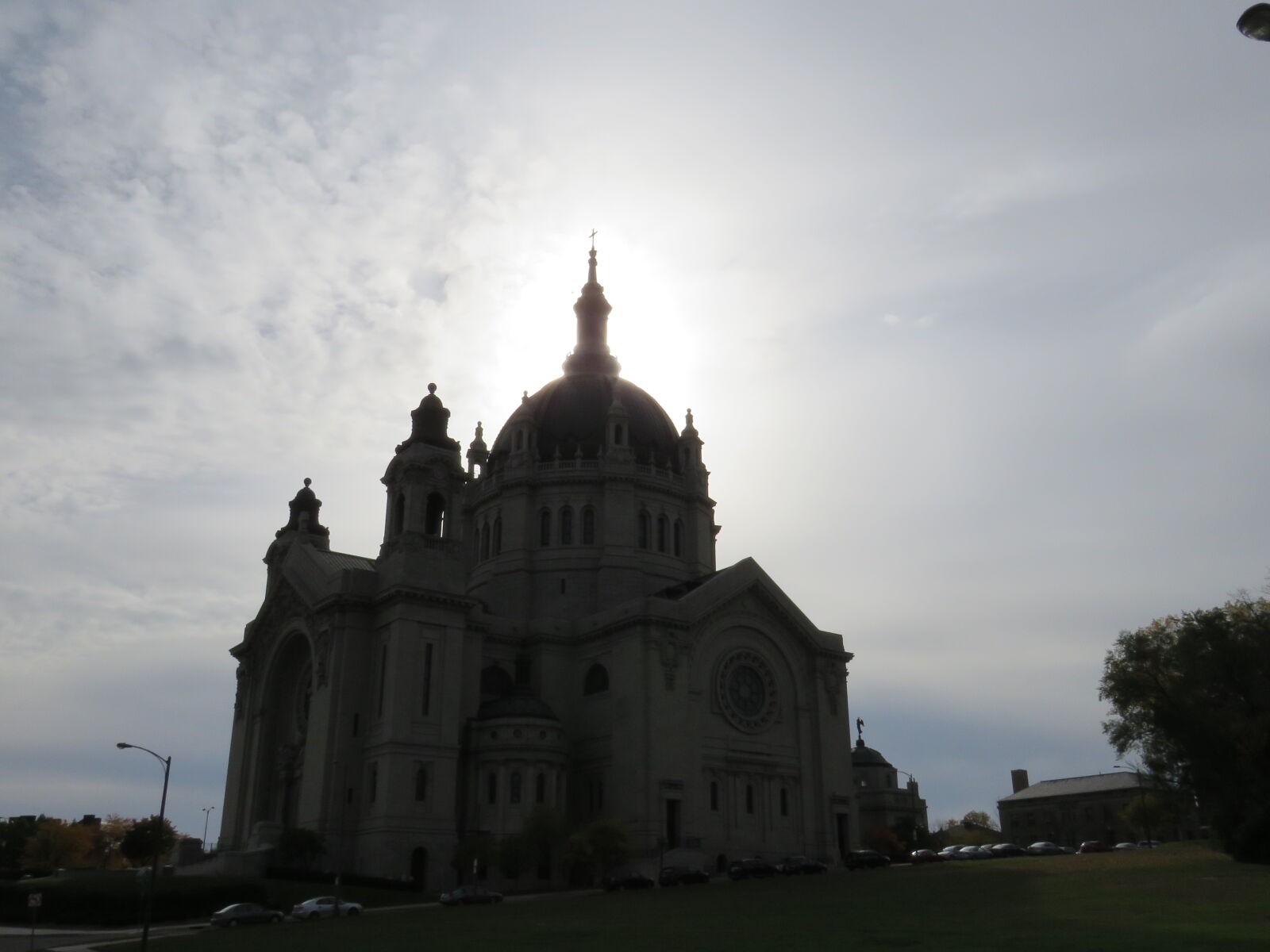 Canon PowerShot SX60 HS sample photo. Cathedral, church, ominous photography