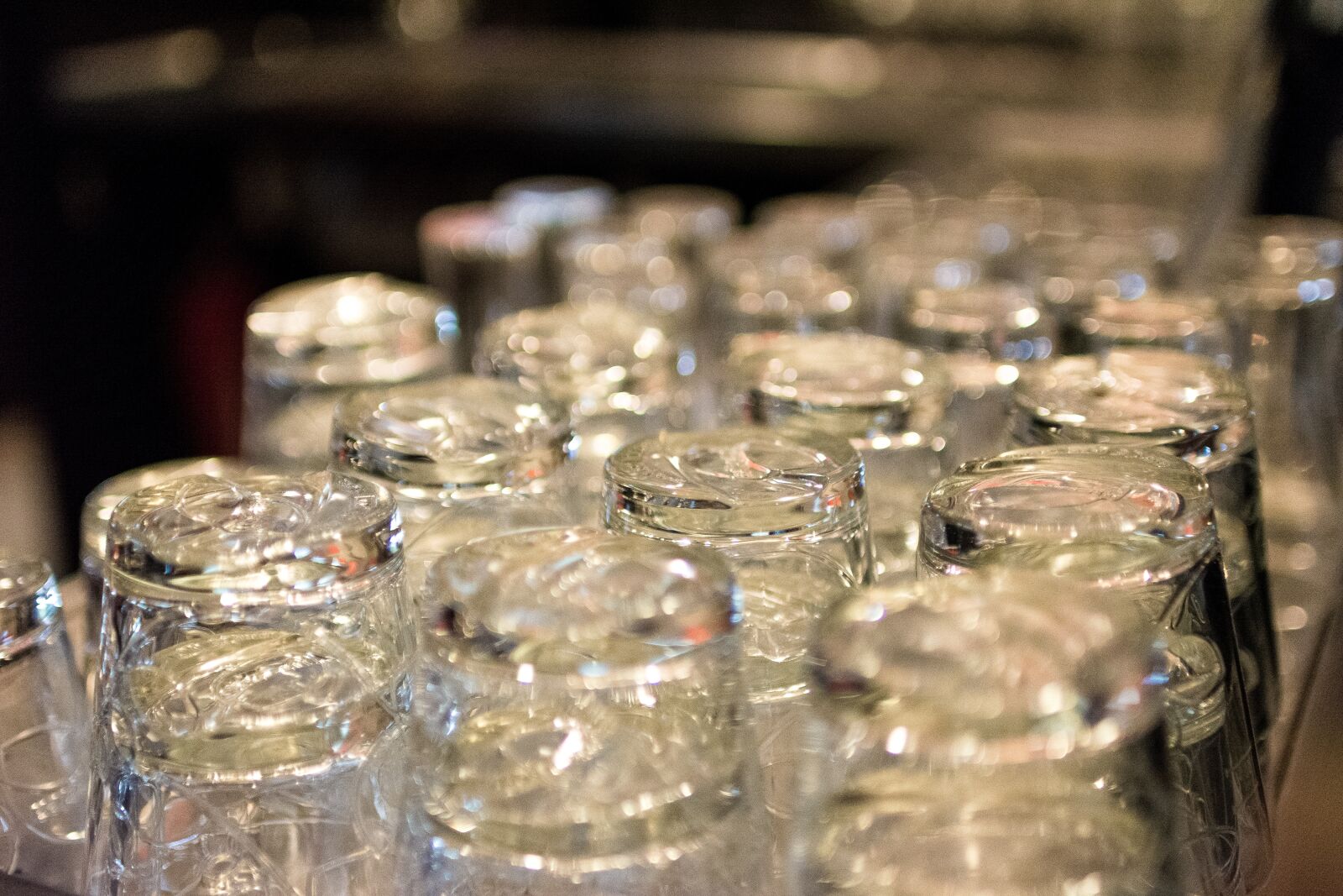 Nikon D5200 sample photo. Glassware, glass, hospitality photography