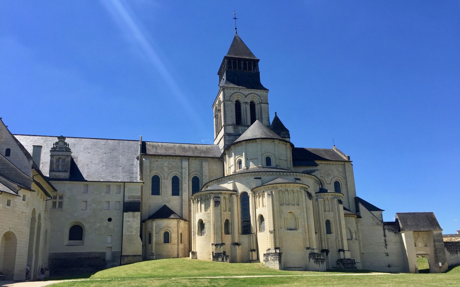 Apple iPhone 6 sample photo. Abbey, touraine, fontevraud photography