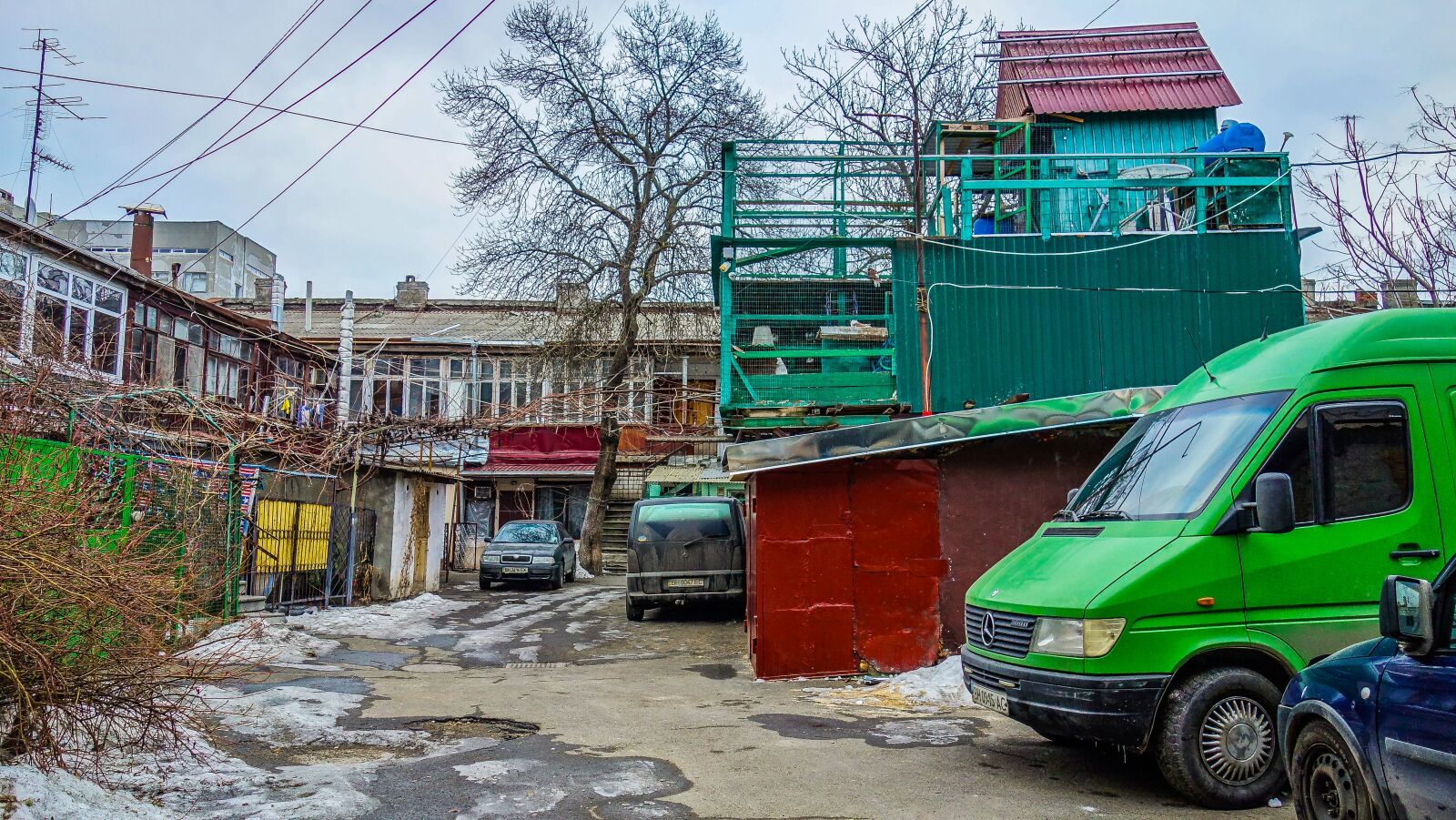 Sony Cyber-shot DSC-RX100 sample photo. Odessa, yard, dovecote photography