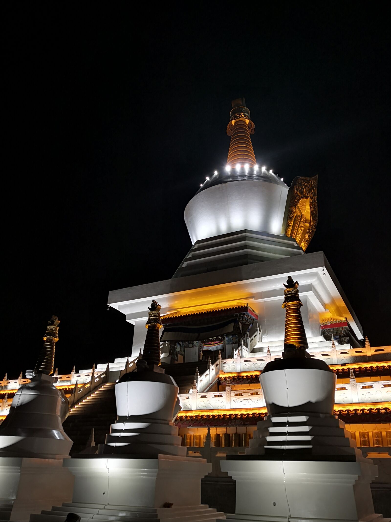 HUAWEI Mate 10 sample photo. Stupa, night view, baita photography