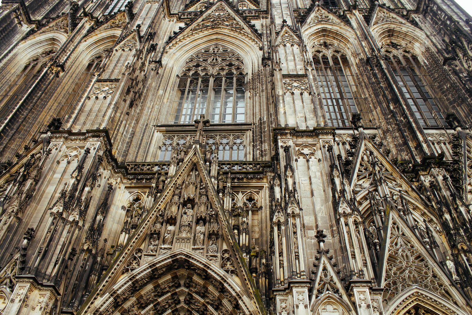 Canon EOS 1100D (EOS Rebel T3 / EOS Kiss X50) sample photo. Architecture, building, church photography