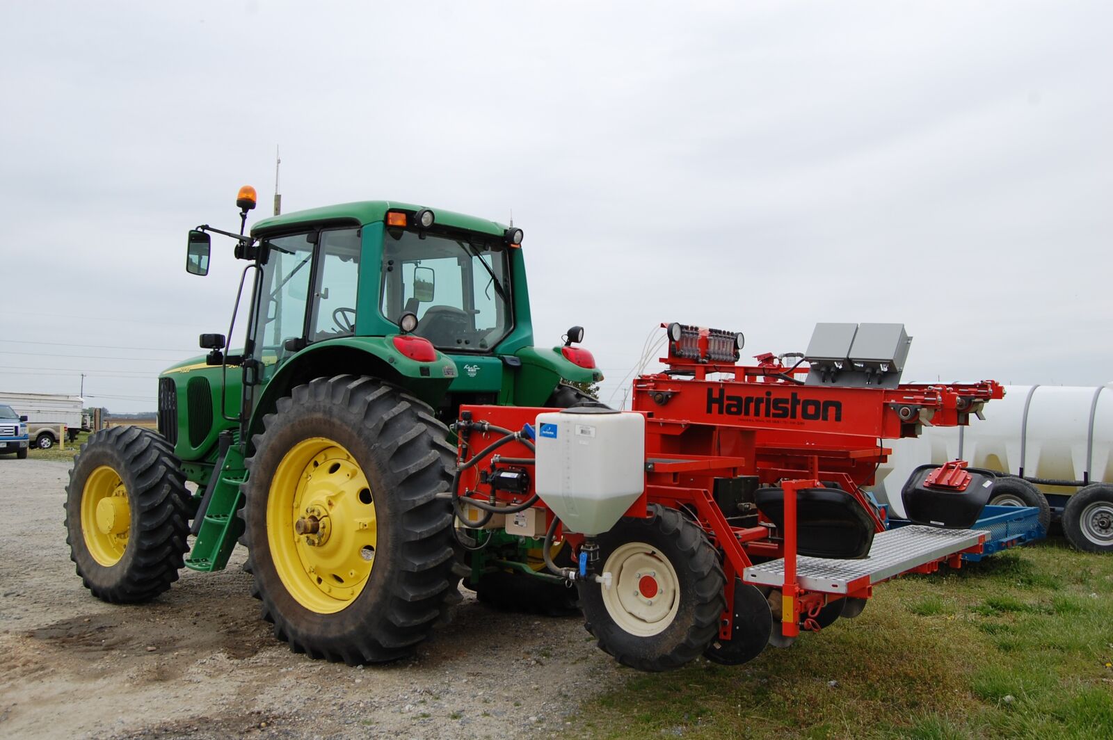 Nikon D40 sample photo. Farm, tractor, farming photography