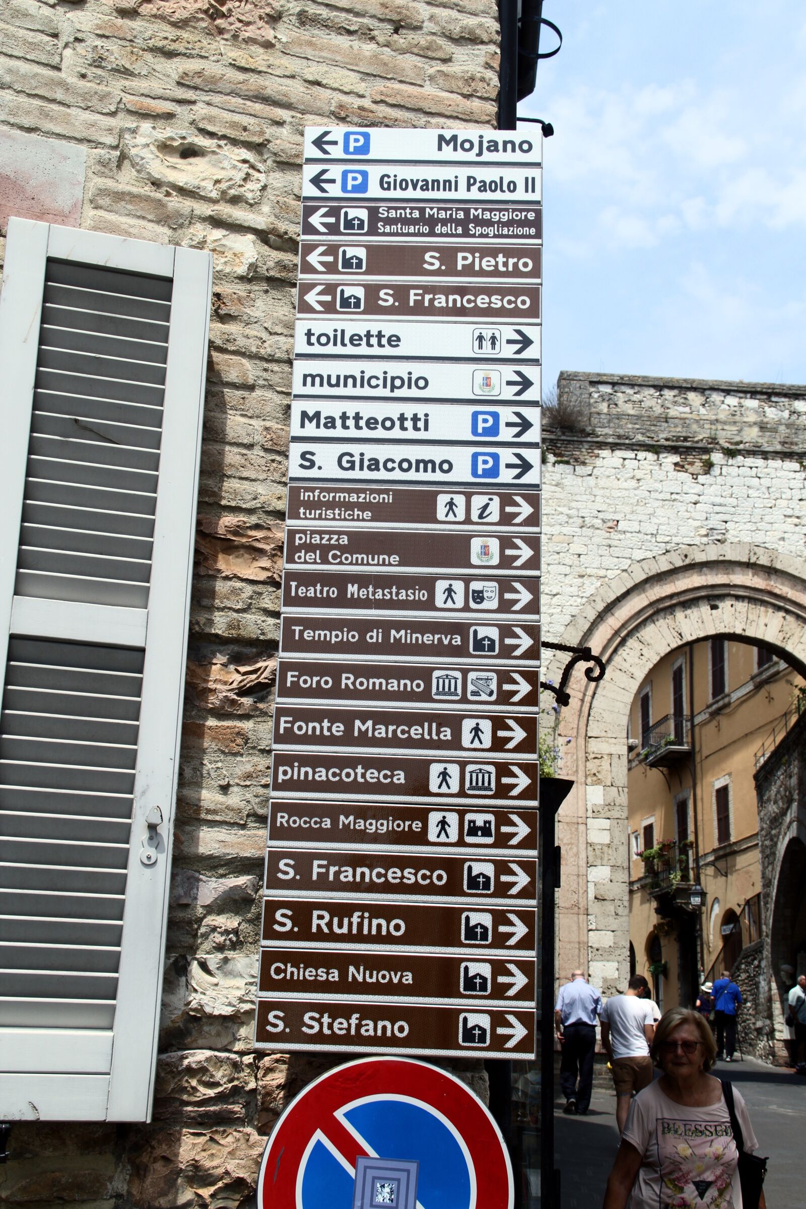 Canon EOS 7D sample photo. Signs, indications, arrows photography