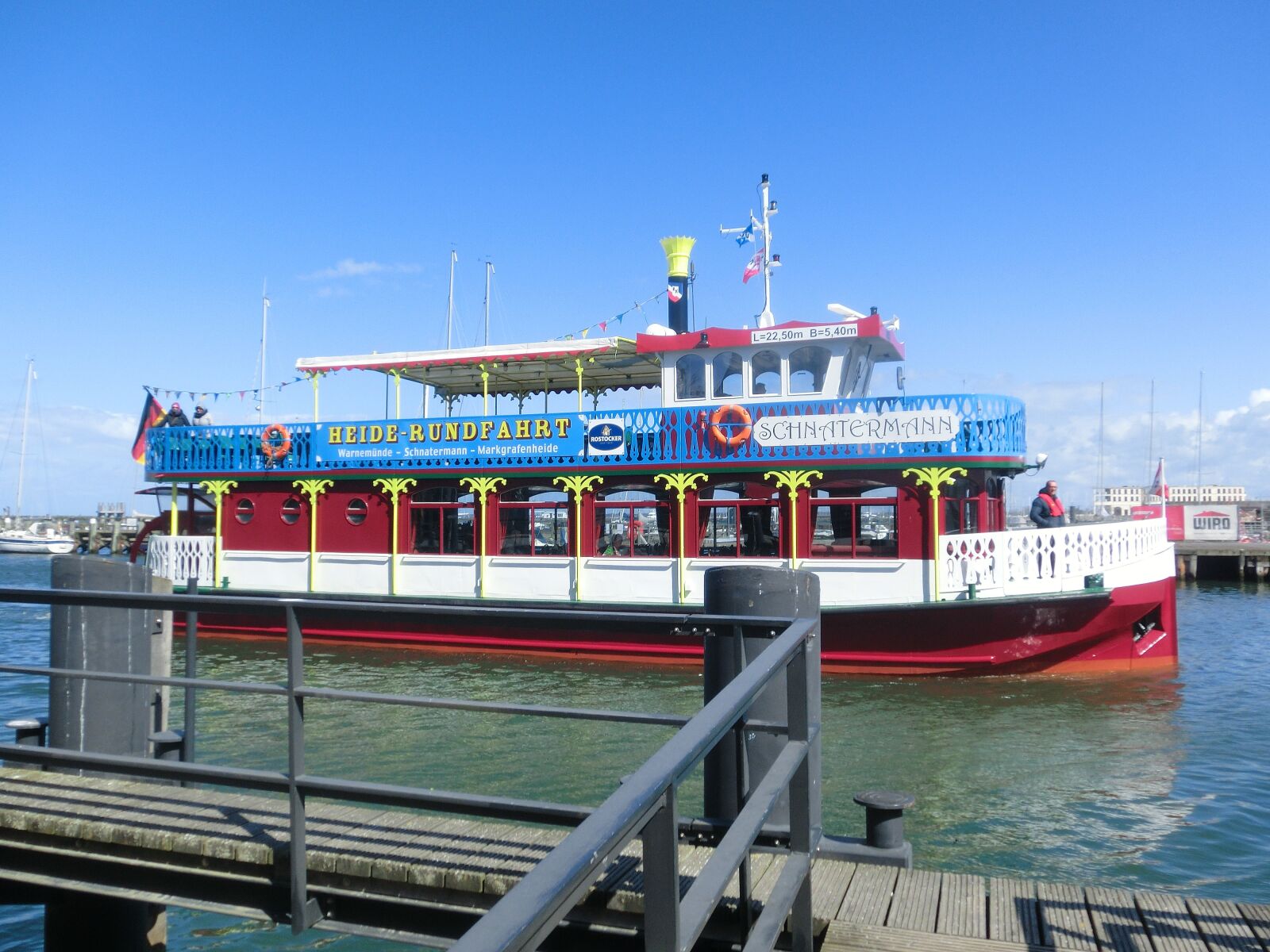 CASIO EX-ZR10 sample photo. Harbour cruise, baltic sea photography