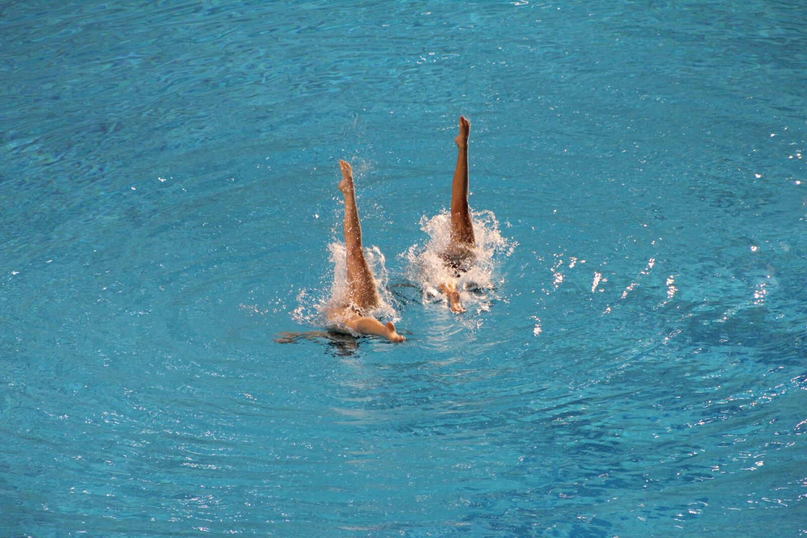 Canon EOS 550D (EOS Rebel T2i / EOS Kiss X4) sample photo. Swimming, olympics, water photography