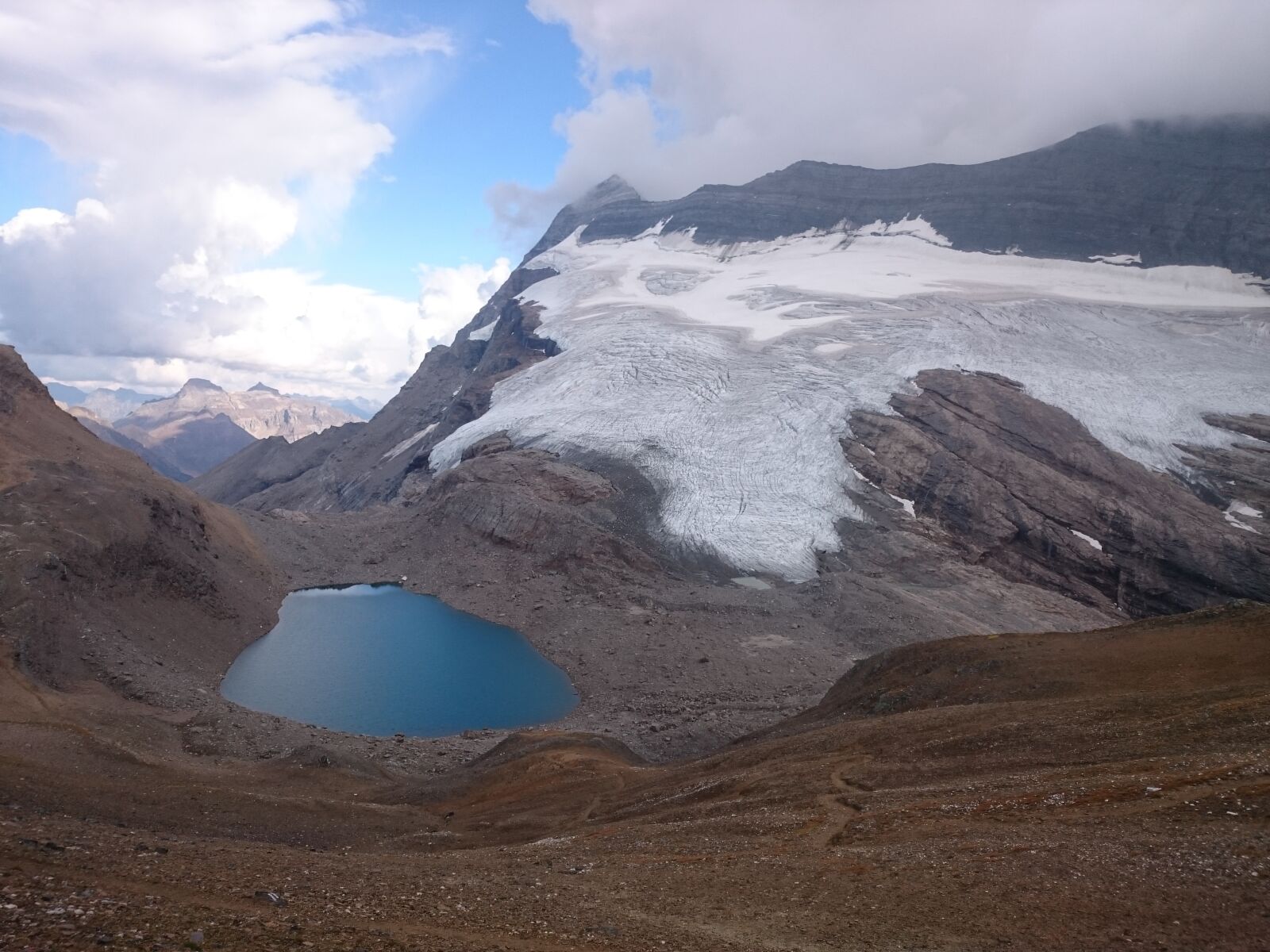 Sony Xperia Z2 sample photo. Wasenhorn, red earth, italy photography