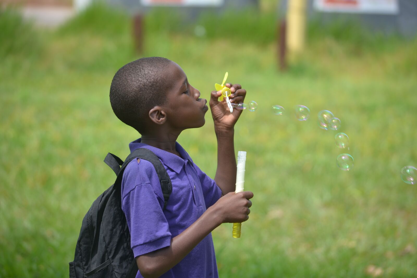 Nikon D3100 sample photo. Child, game, bubbles photography