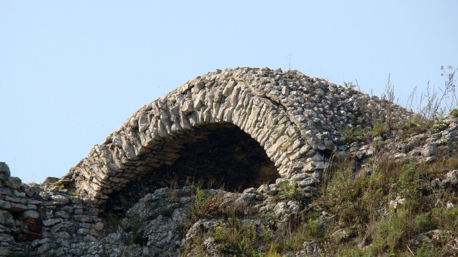 Sony Cyber-shot DSC-H50 sample photo. The ruins of the photography
