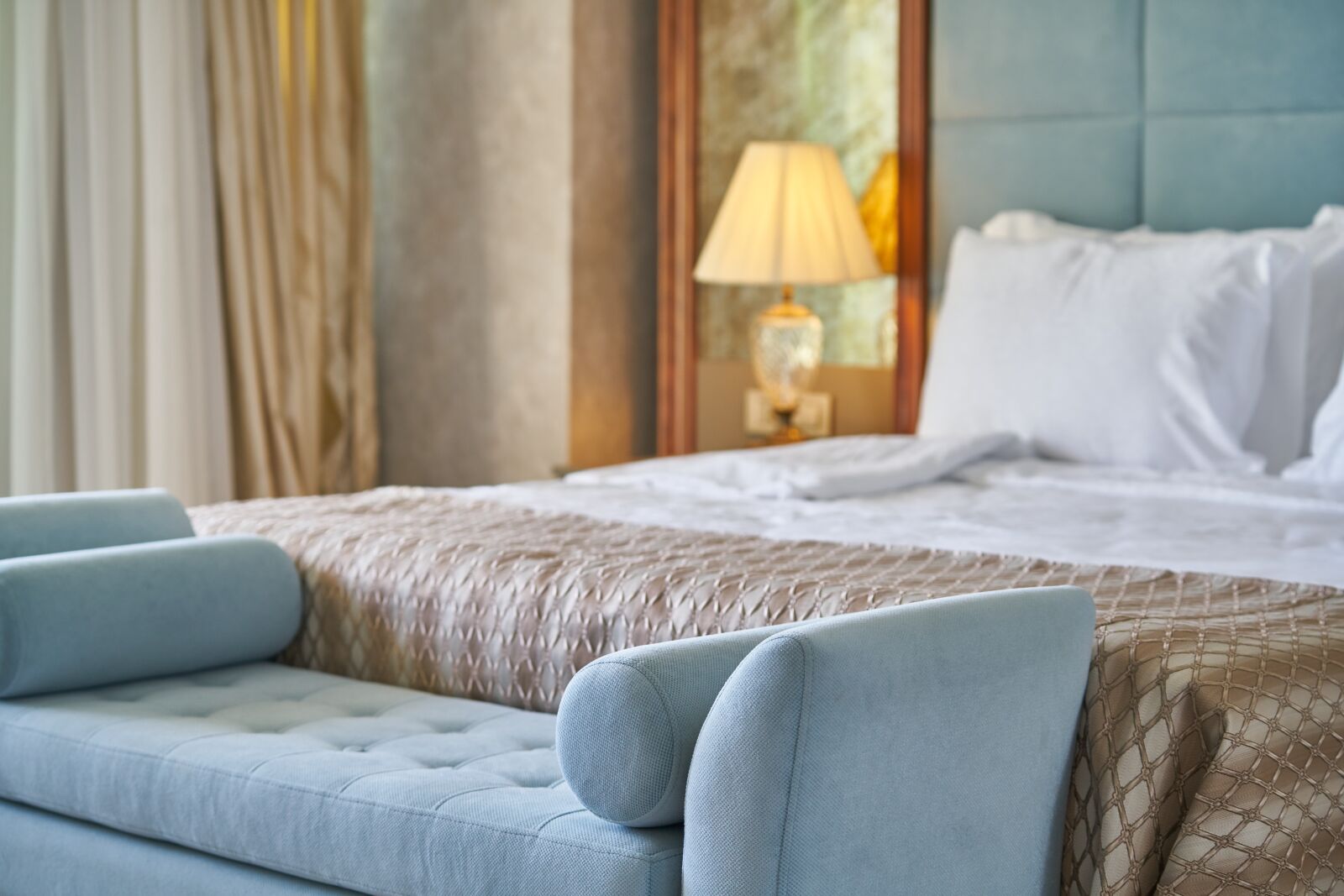 Sony FE 70-200mm F4 G OSS sample photo. Bed, bedroom, hotel room photography