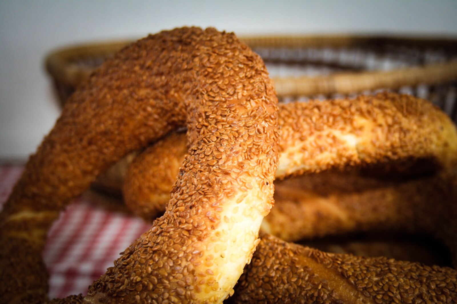 Canon EOS 1000D (EOS Digital Rebel XS / EOS Kiss F) sample photo. Bagel, turkish wheel, turkish photography