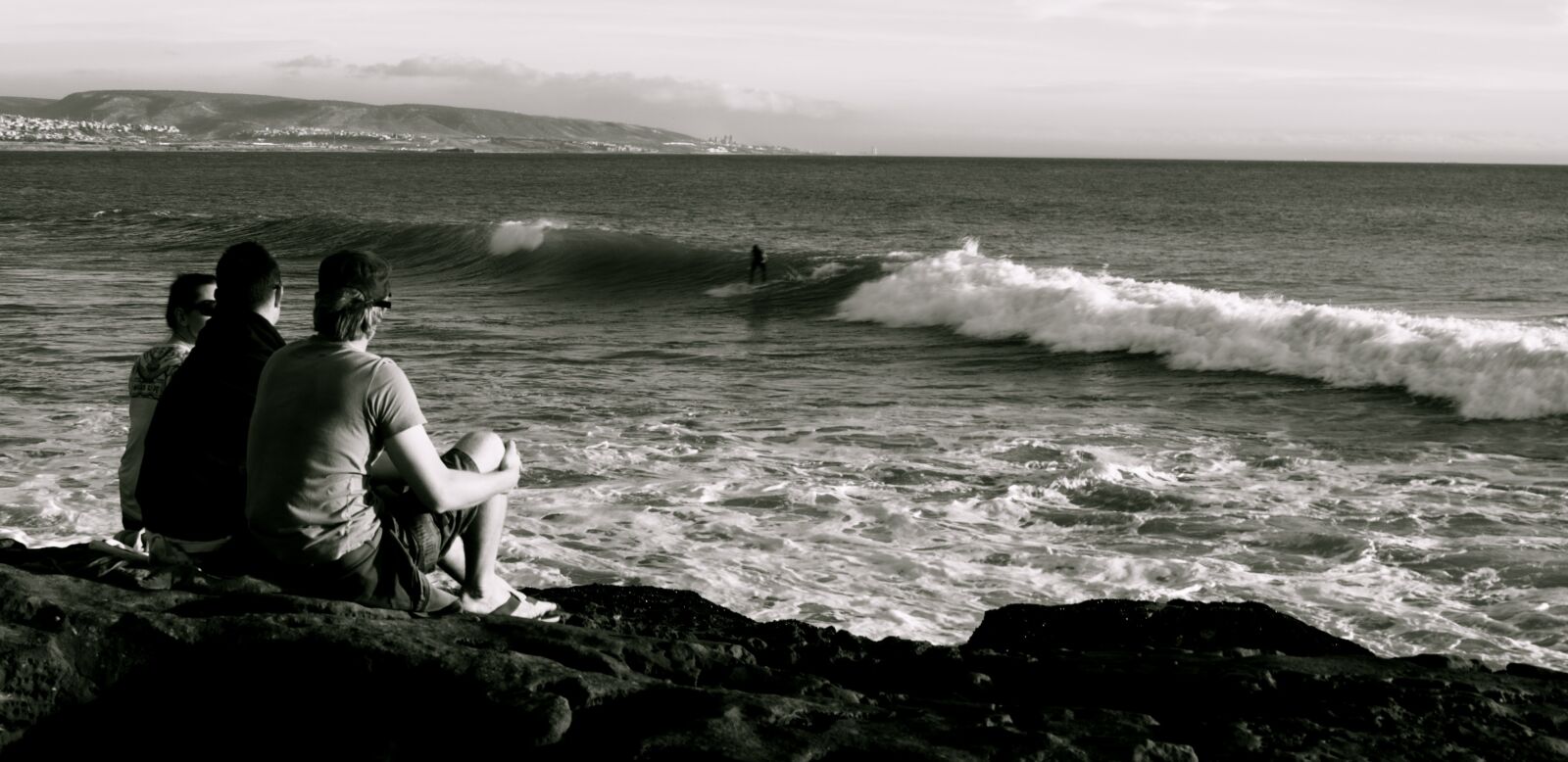 Pentax K10D sample photo. Watching waves, surf, morocco photography