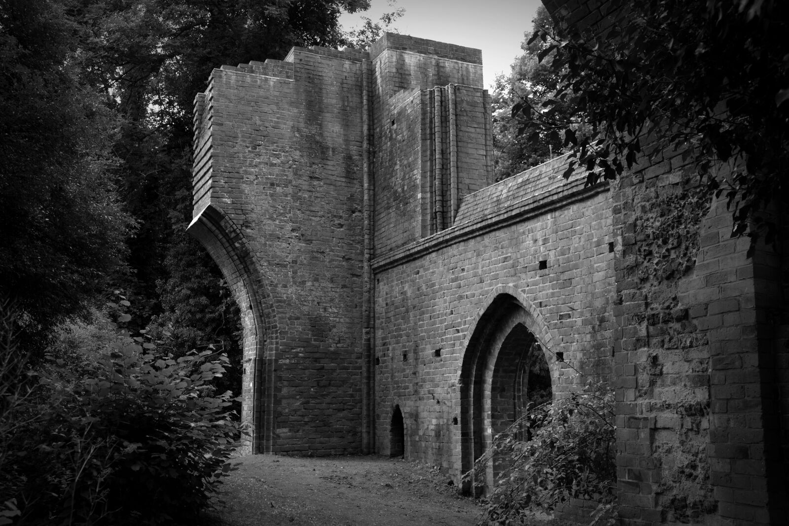 Nikon D5200 sample photo. Gloomy, ruin, decay photography