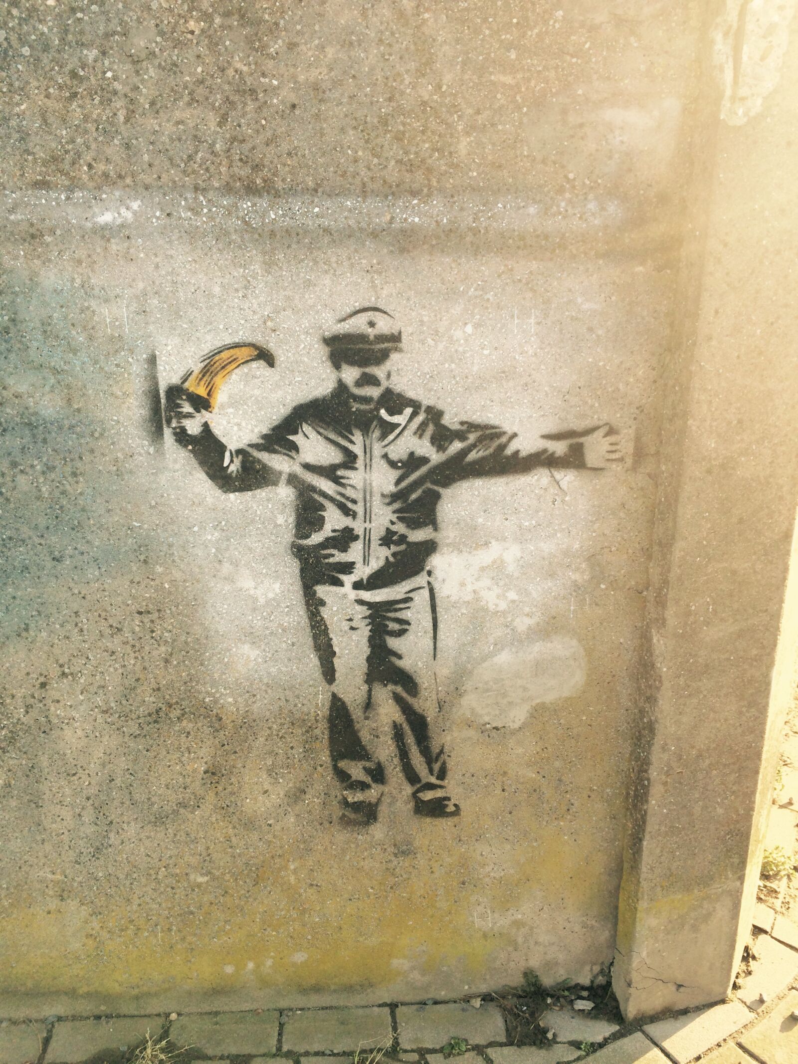 iPhone 5s back camera 4.15mm f/2.2 sample photo. Art, graffiti, streetart photography