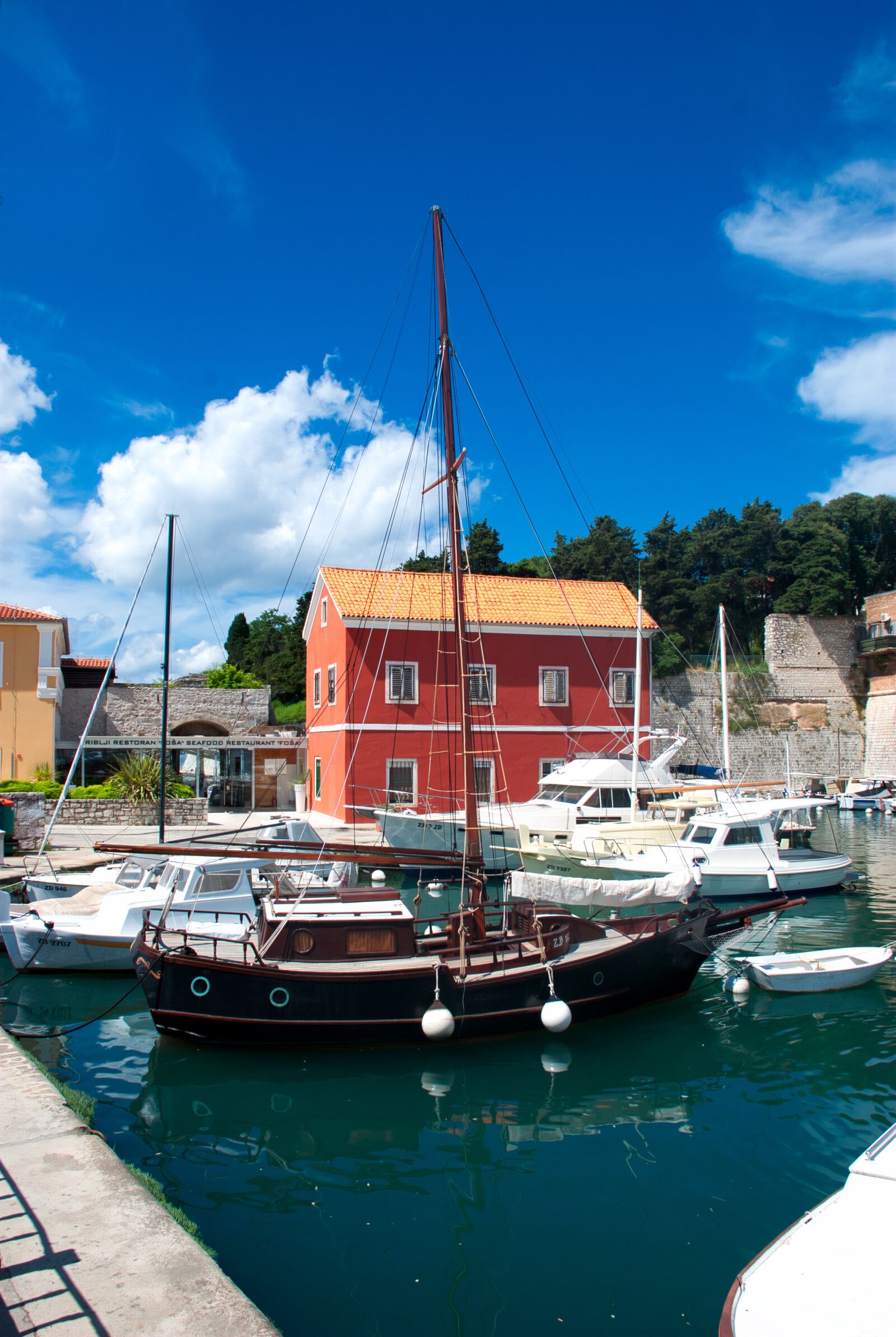 Nikon D80 sample photo. Sailboat, sea, summer photography
