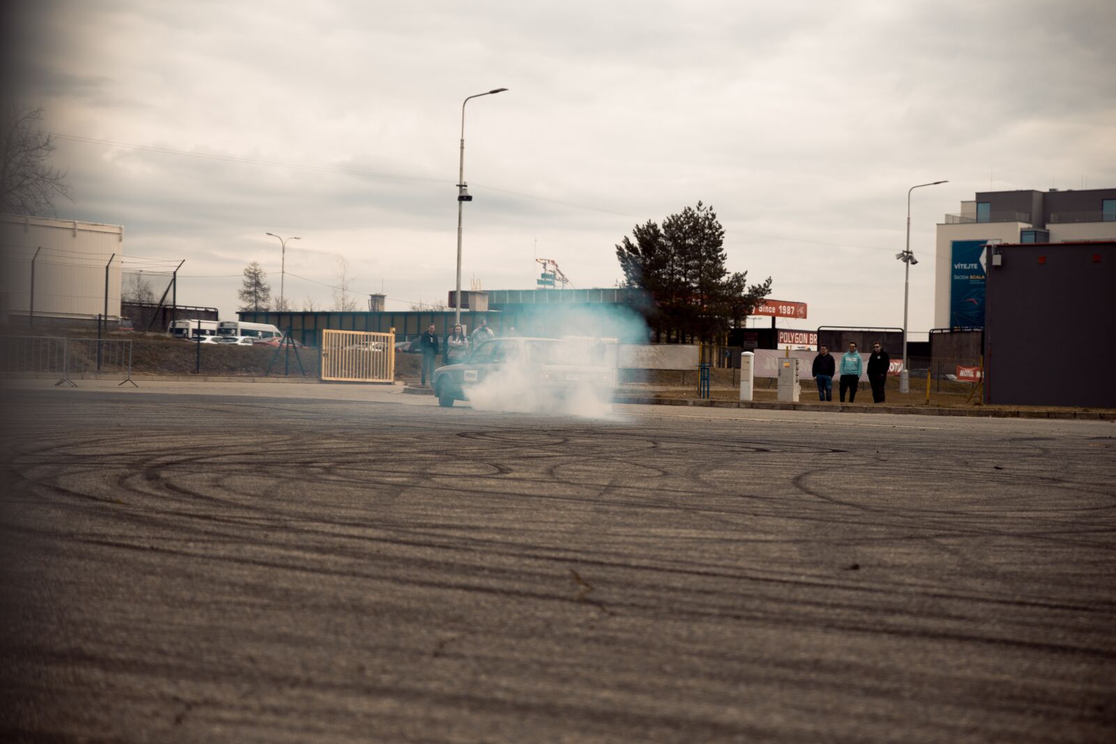 Canon EOS 6D sample photo. Lines, round, bmw photography